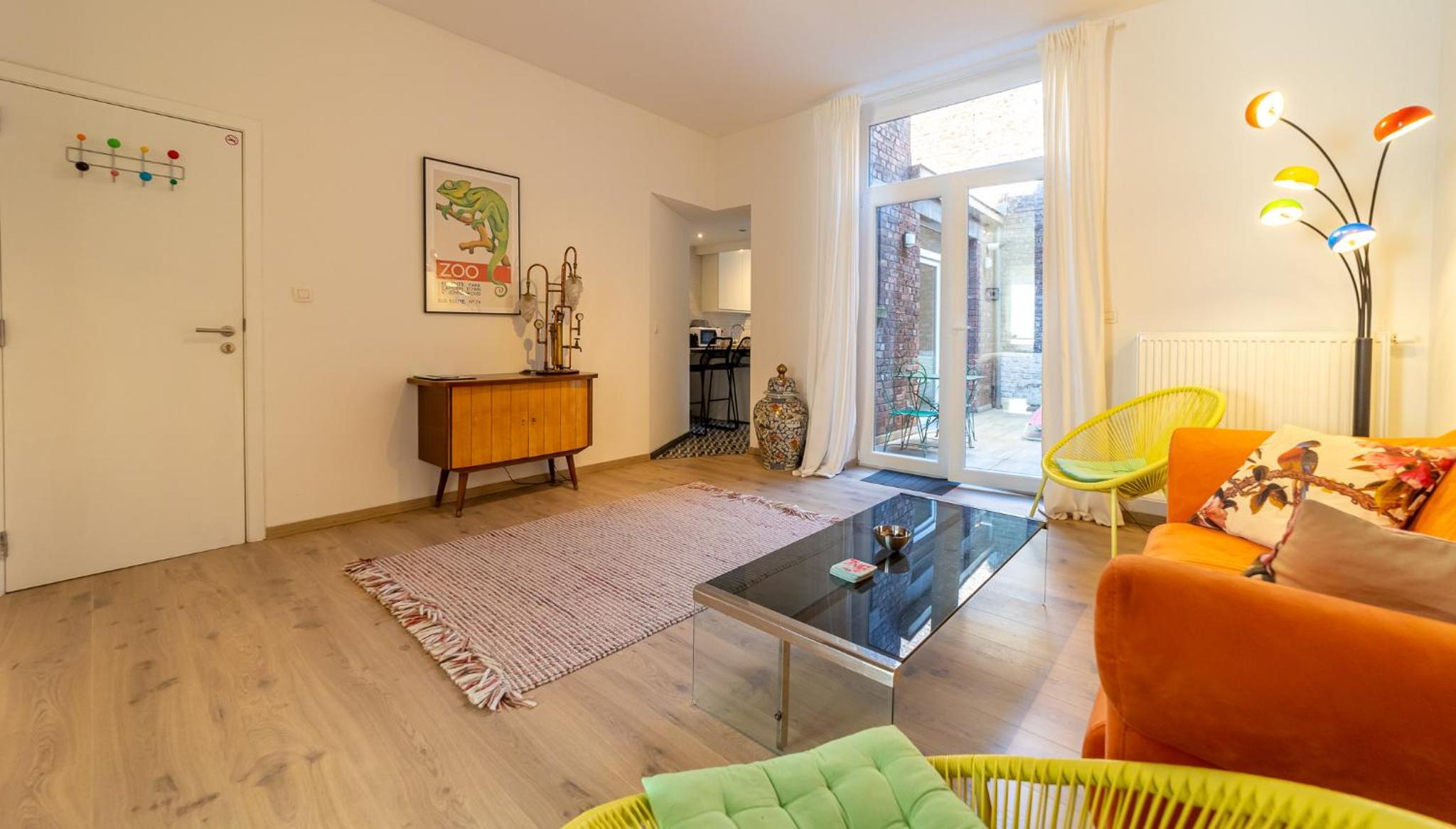 Apartment with Terrace - Photo 29