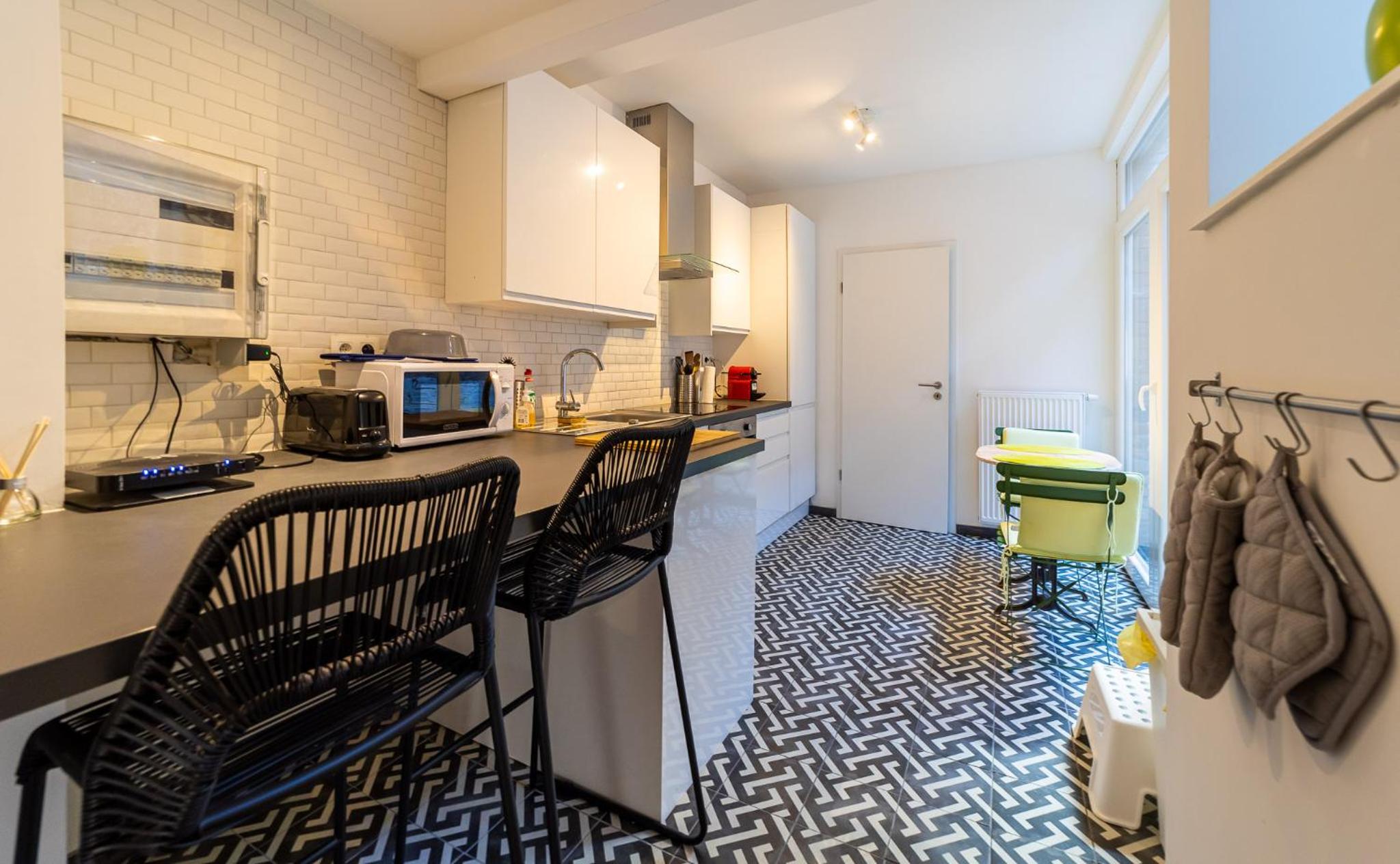Apartment with Terrace - Photo 21