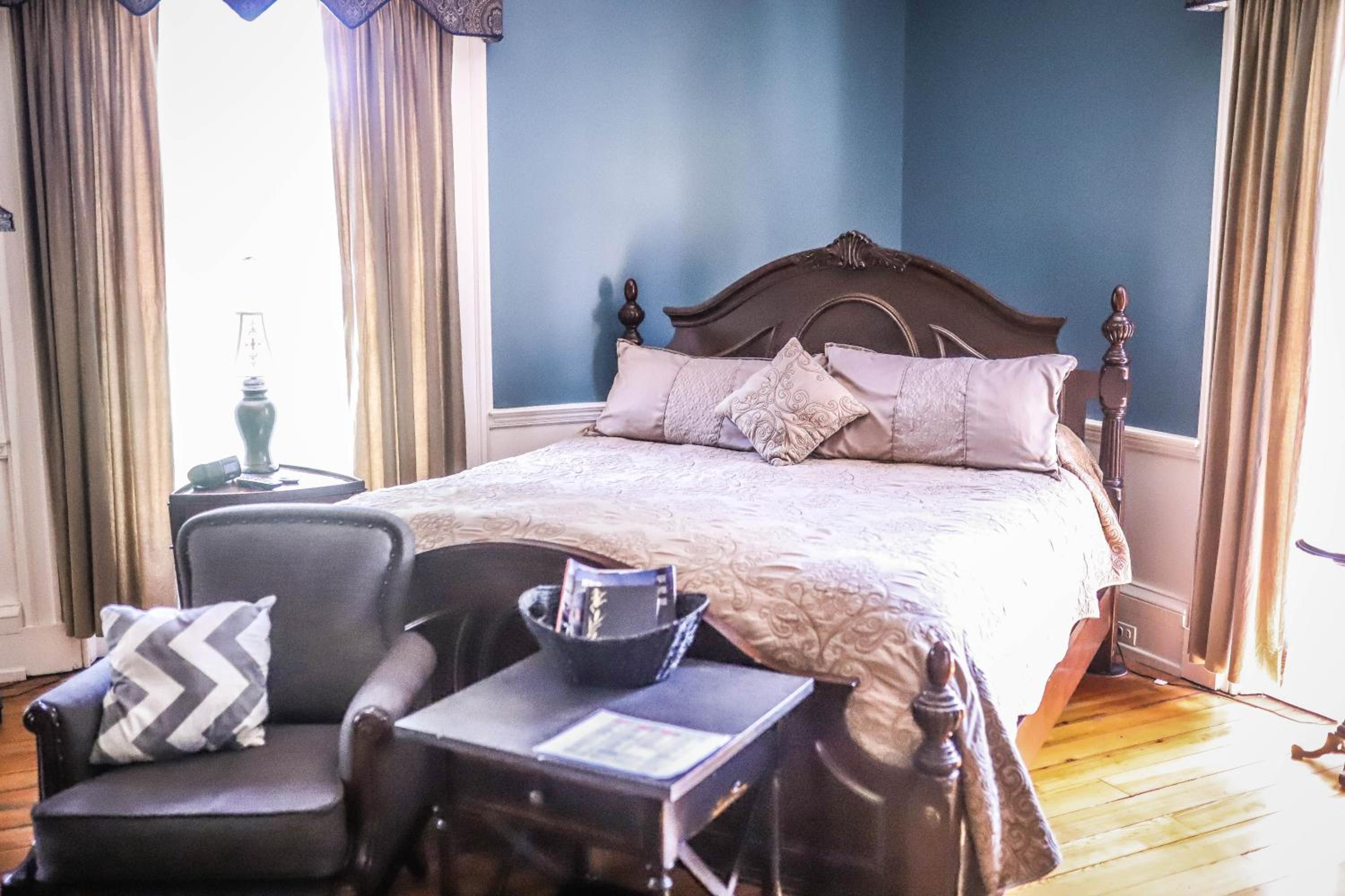 General Early Suite photo 1