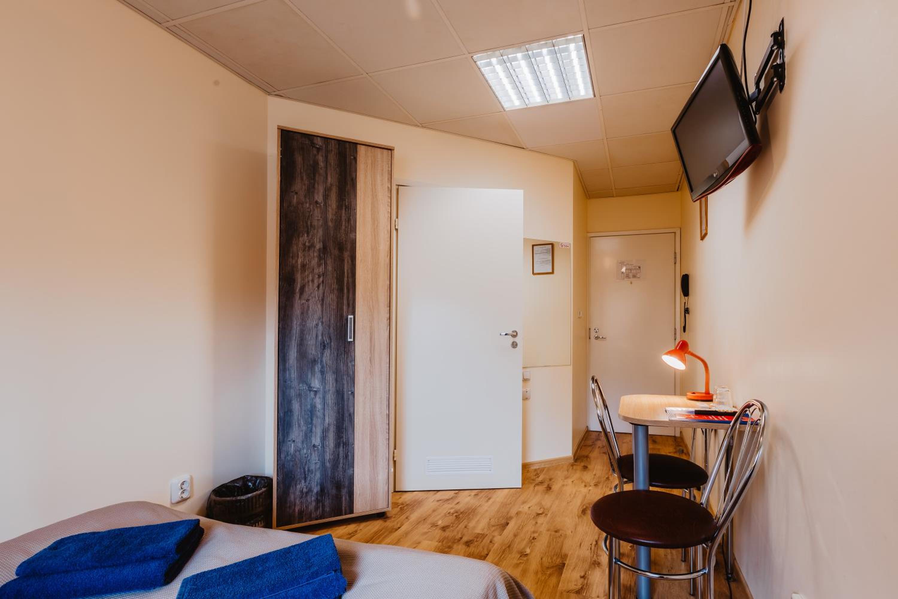 Double Room - Photo 3