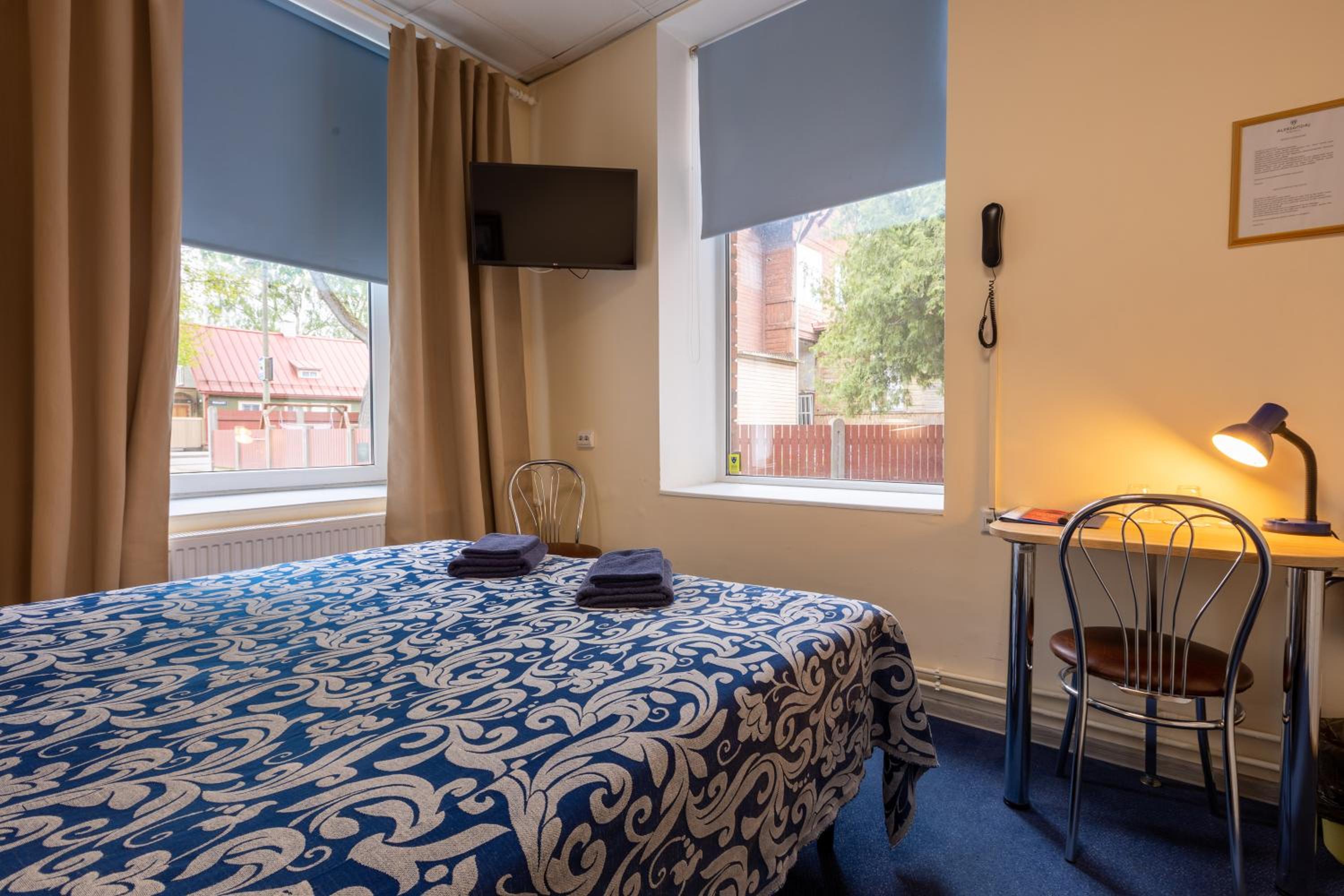 Double Room - Photo 12