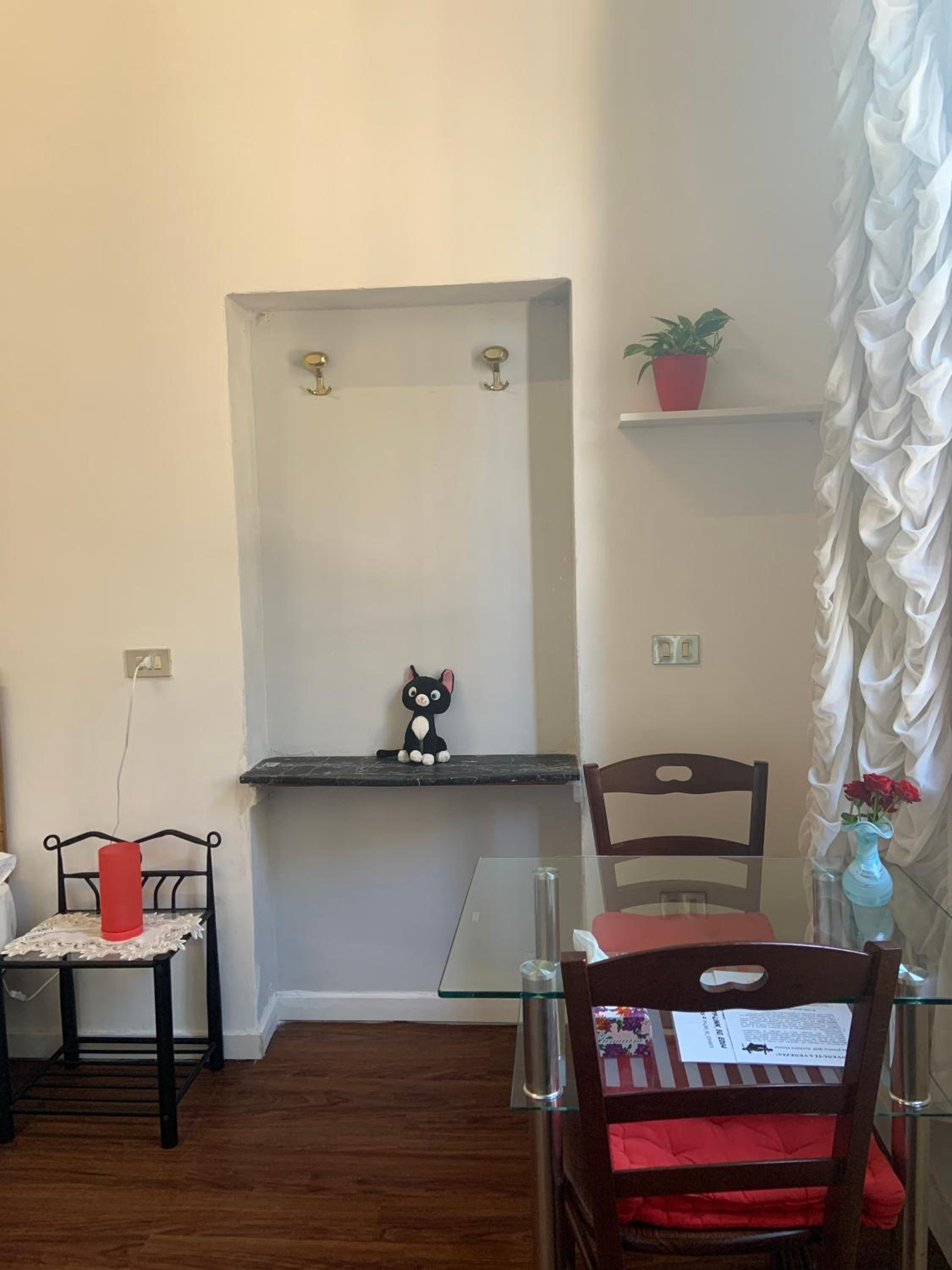 Double Room with Shared Bathroom photo 2
