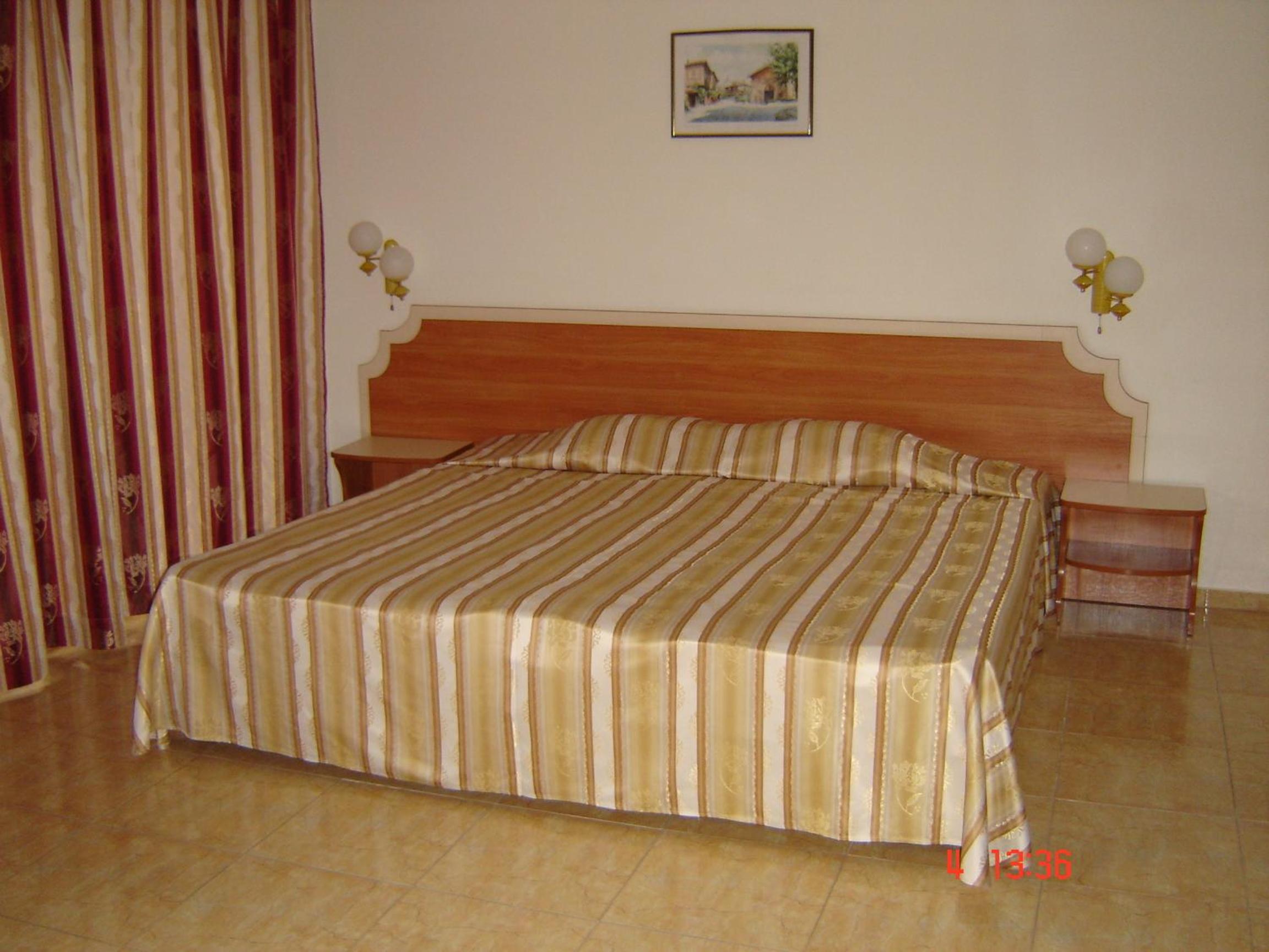 Superior King or Twin Room - Photo 12