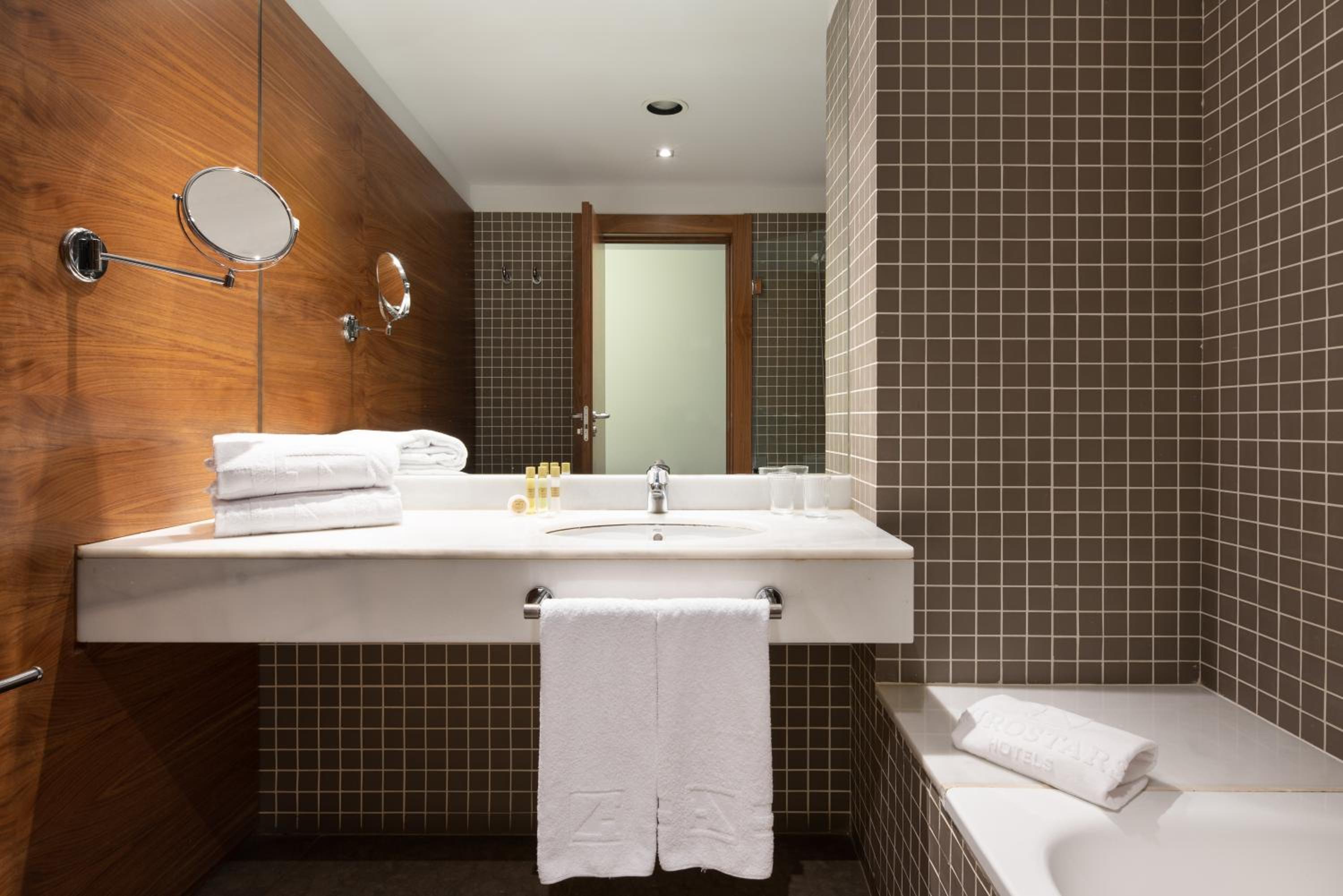 Double Room - Photo 2