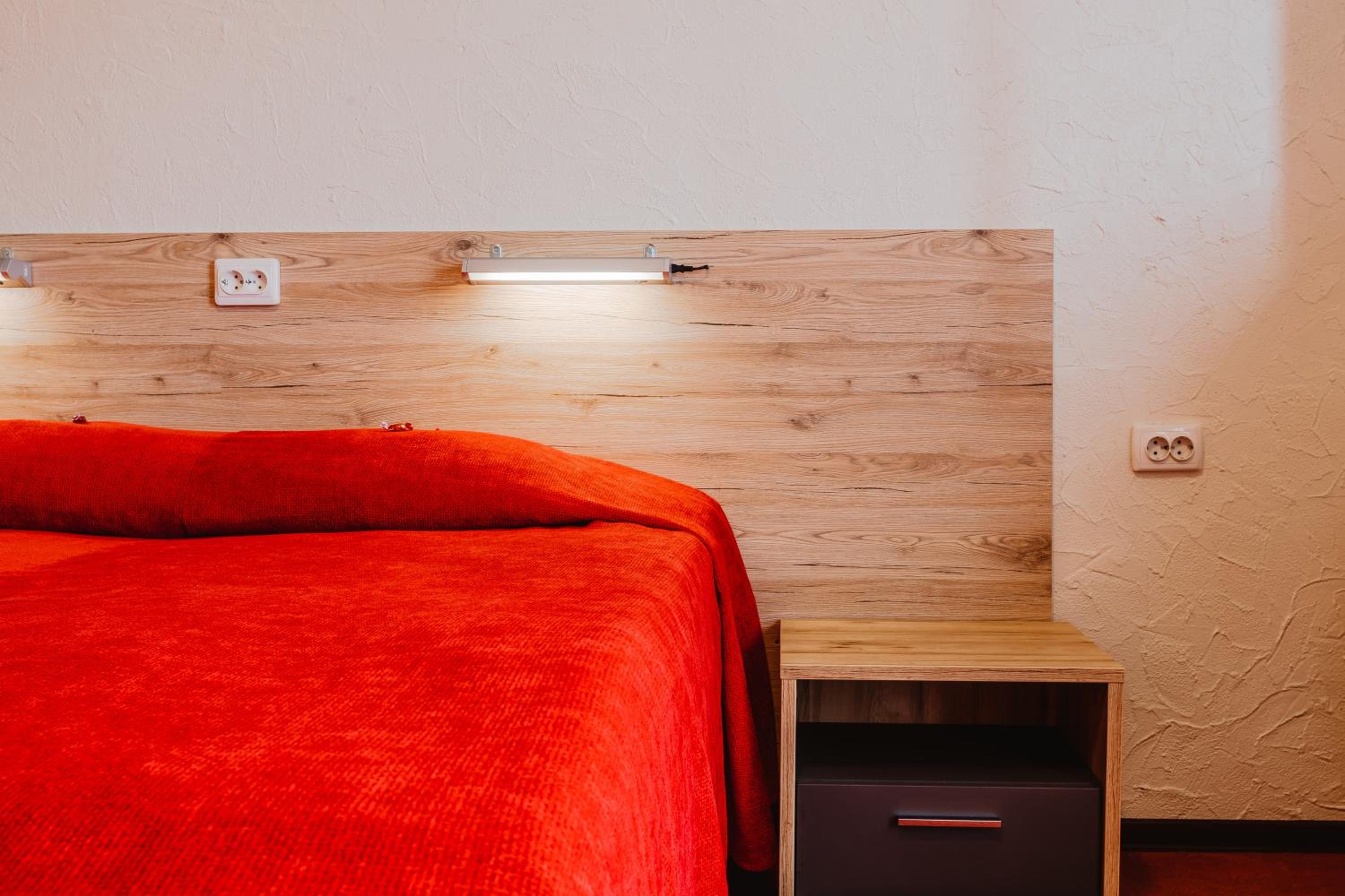 Junior Suite with Balcony - Photo 7
