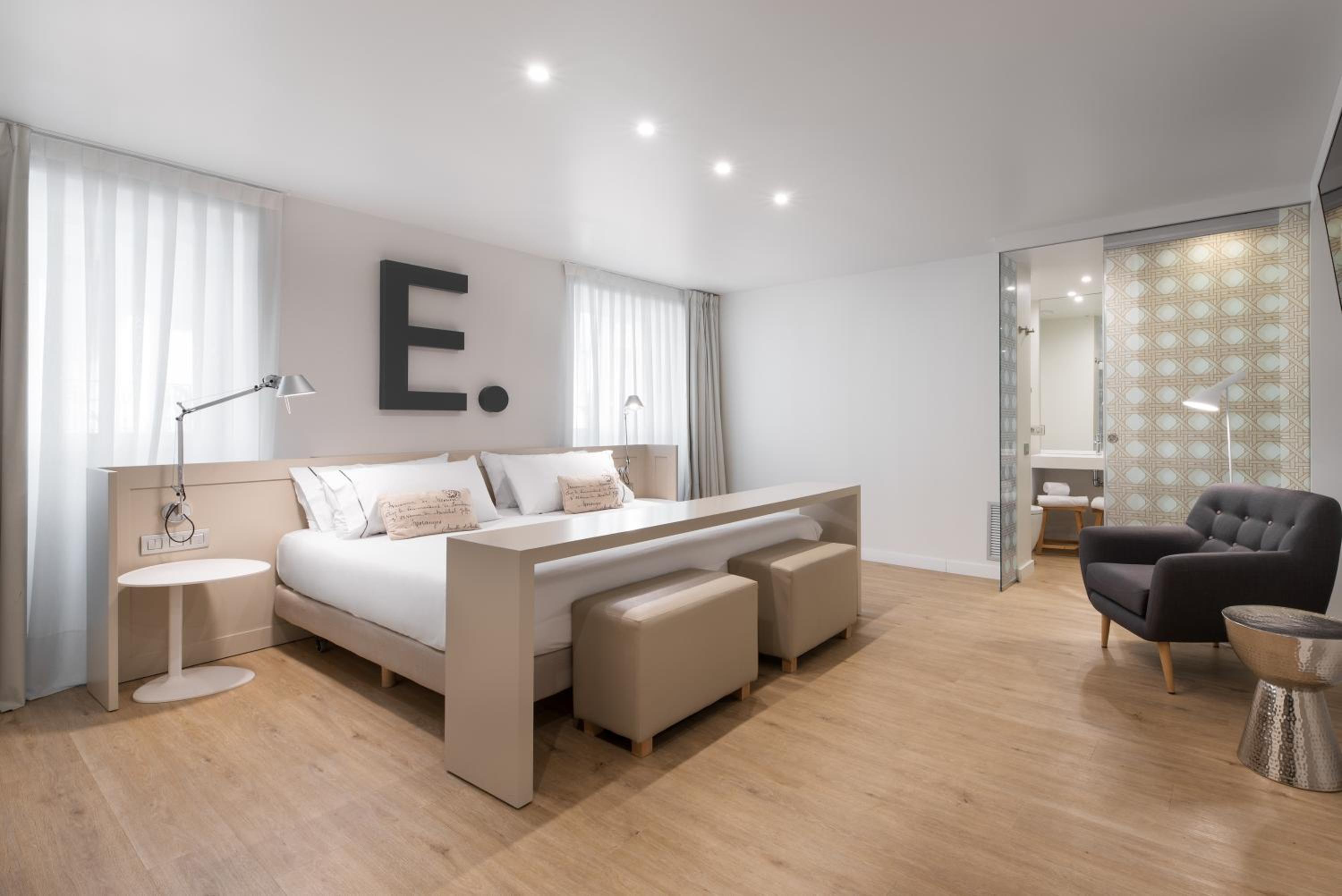 Double Room Premium - Photo 10