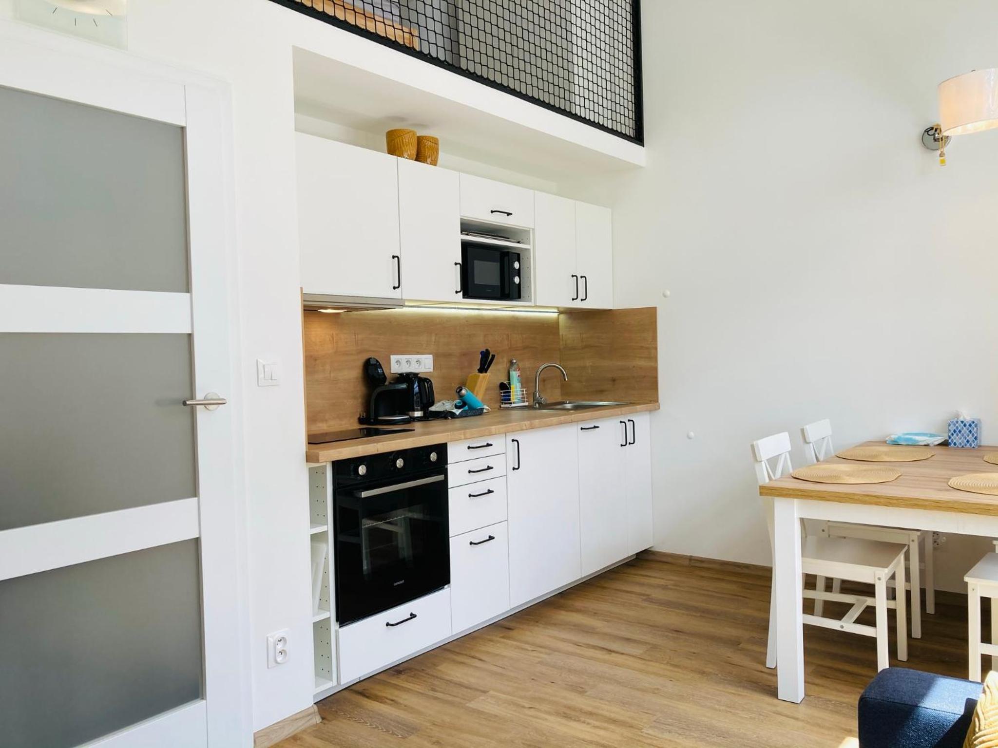 Apartment - Split Level - Photo 11