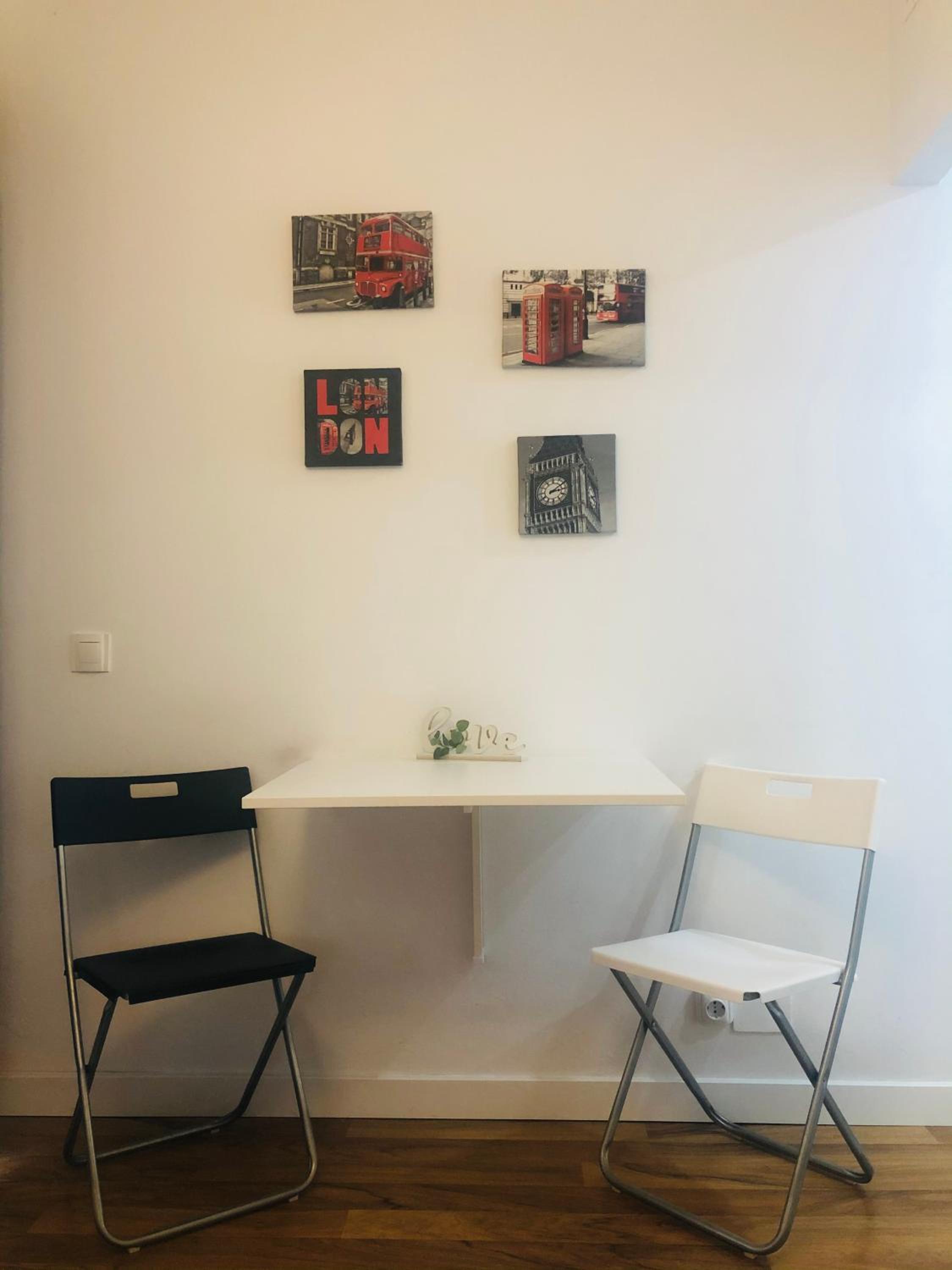 Studio Apartment - Photo 13