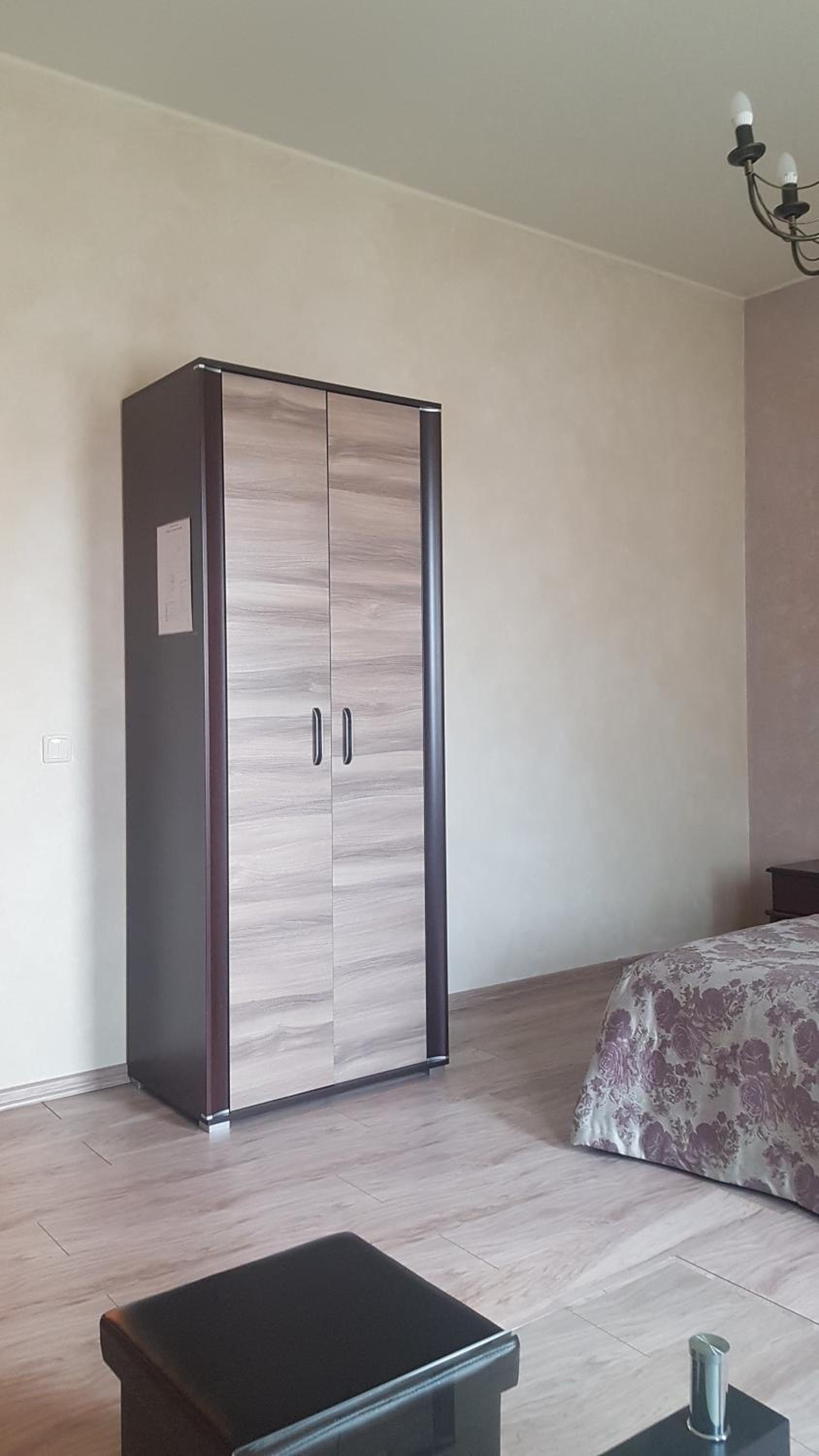 Large Double Room - Photo 9