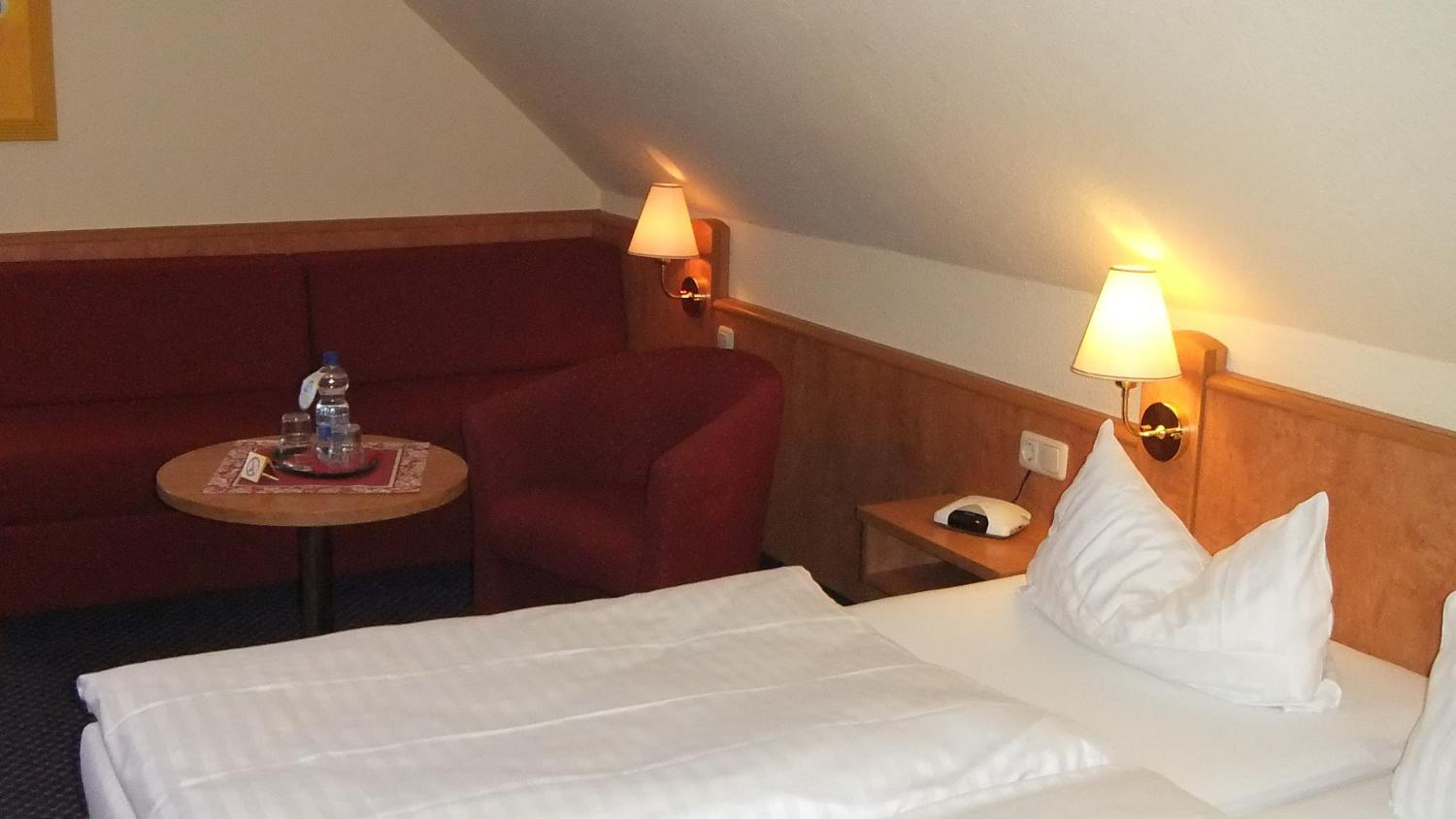 Double Room - Photo 5
