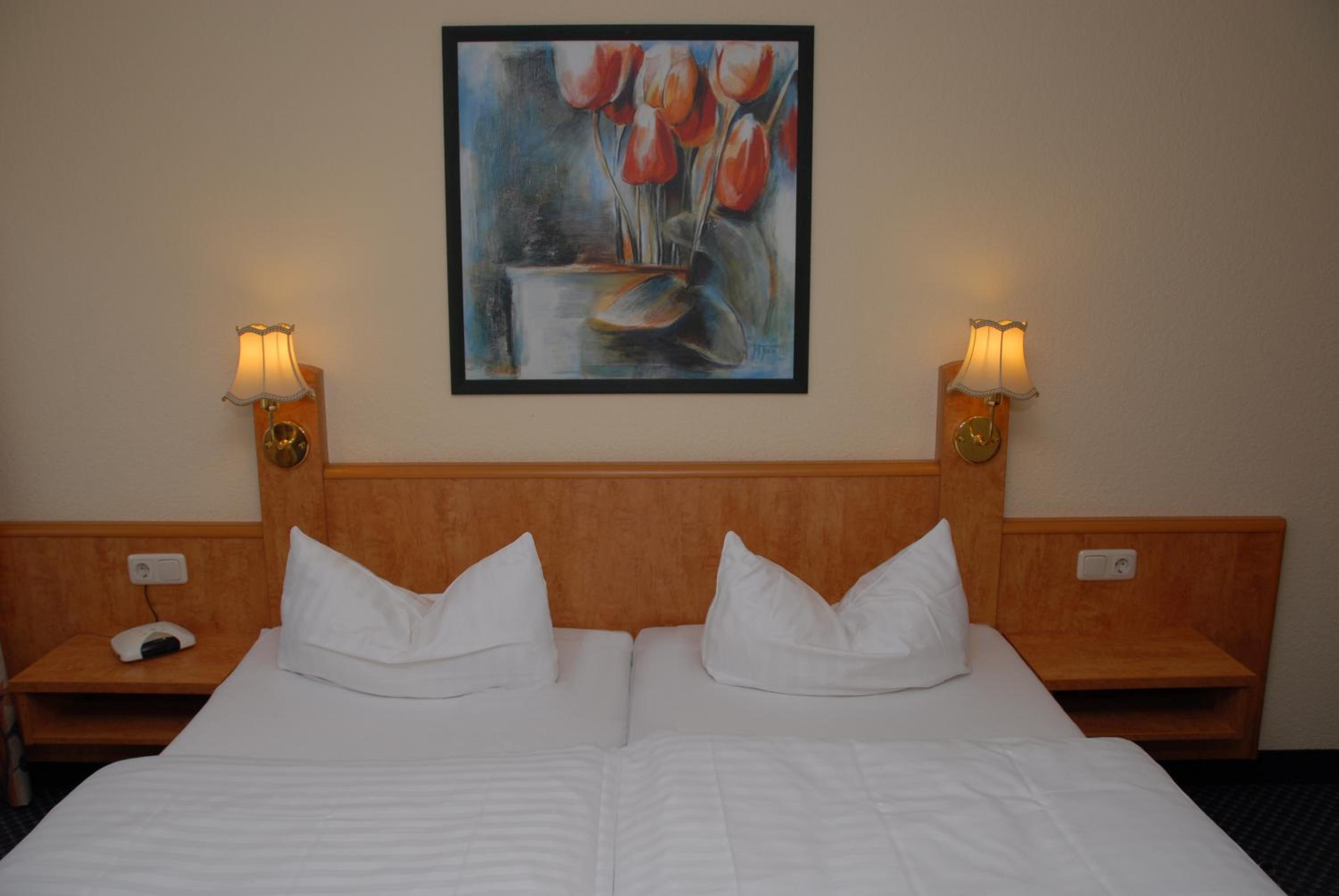 Double Room - Photo 6