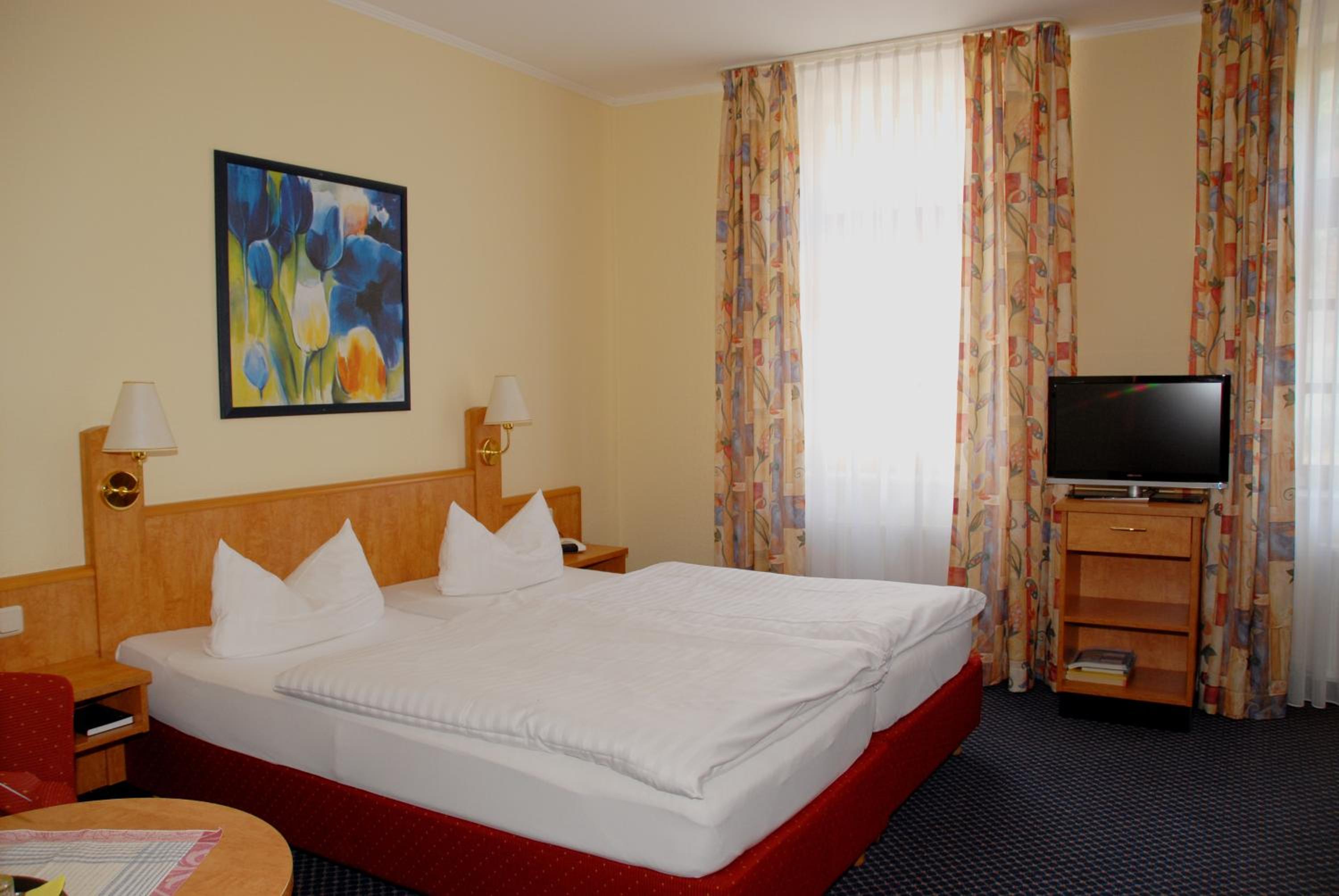 Double Room - Photo 16
