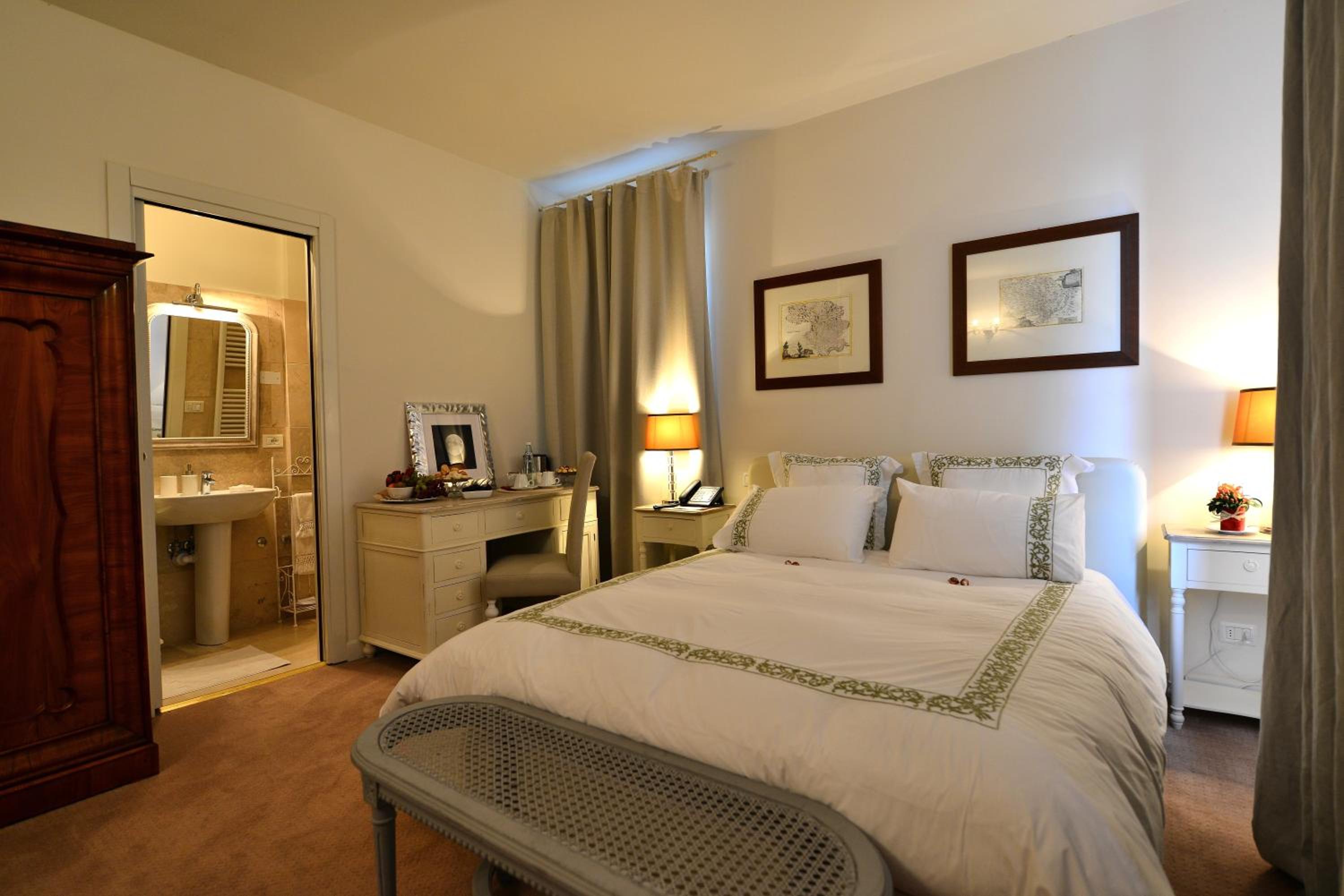 Deluxe Room photo 1