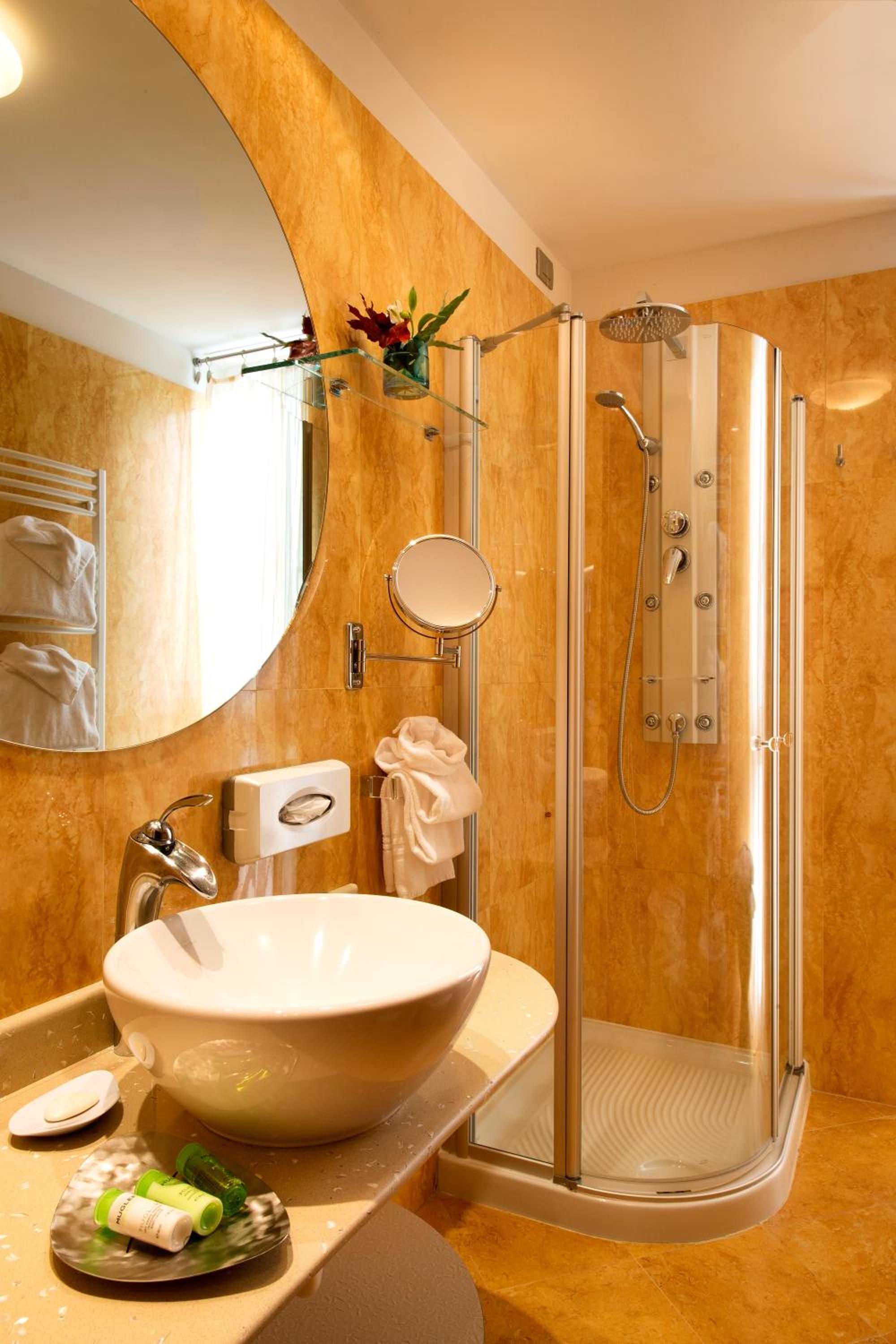 Elegance SPA Double Room photo 3