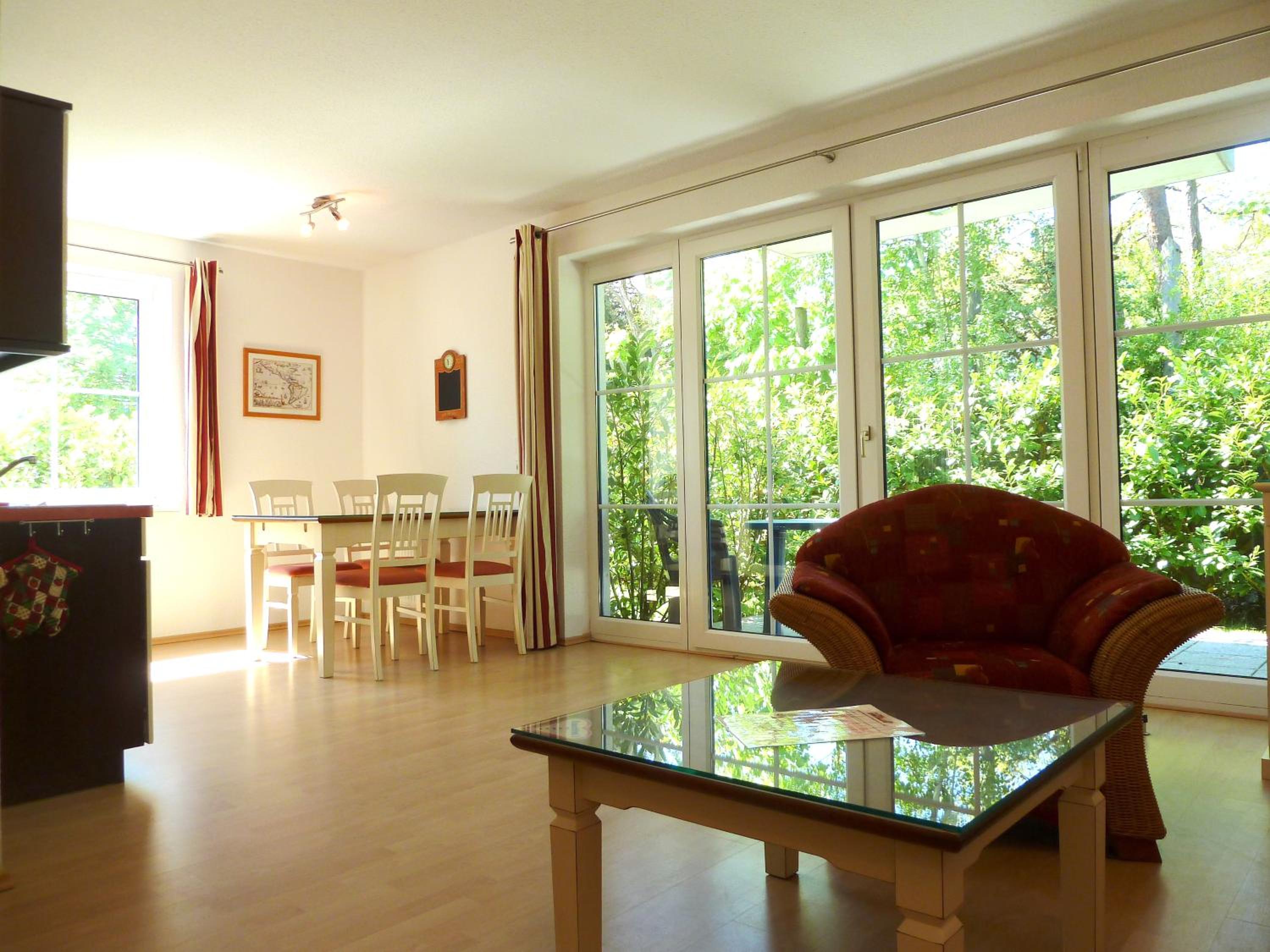 Two-Bedroom Apartment with Balcony or Terrace photo 1