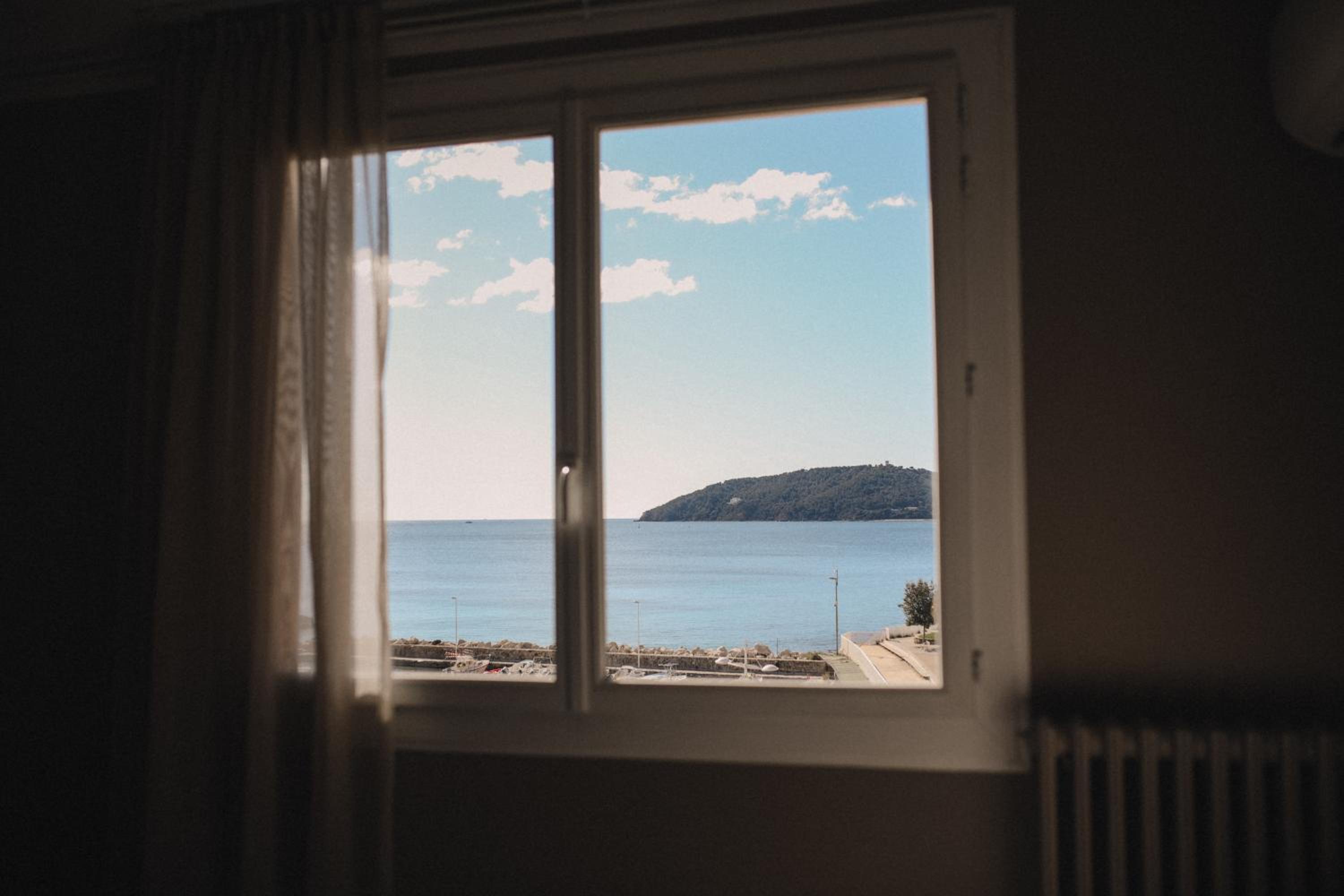 Superior Room - Photo 6