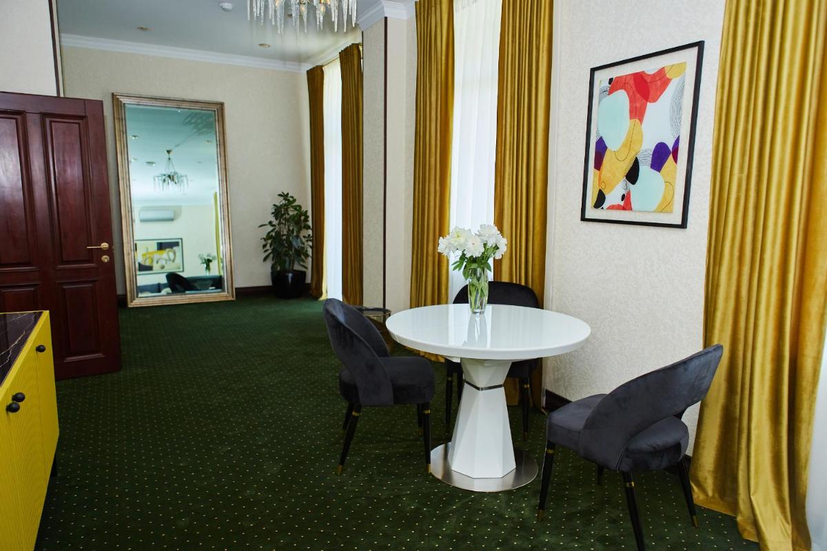 meeting room