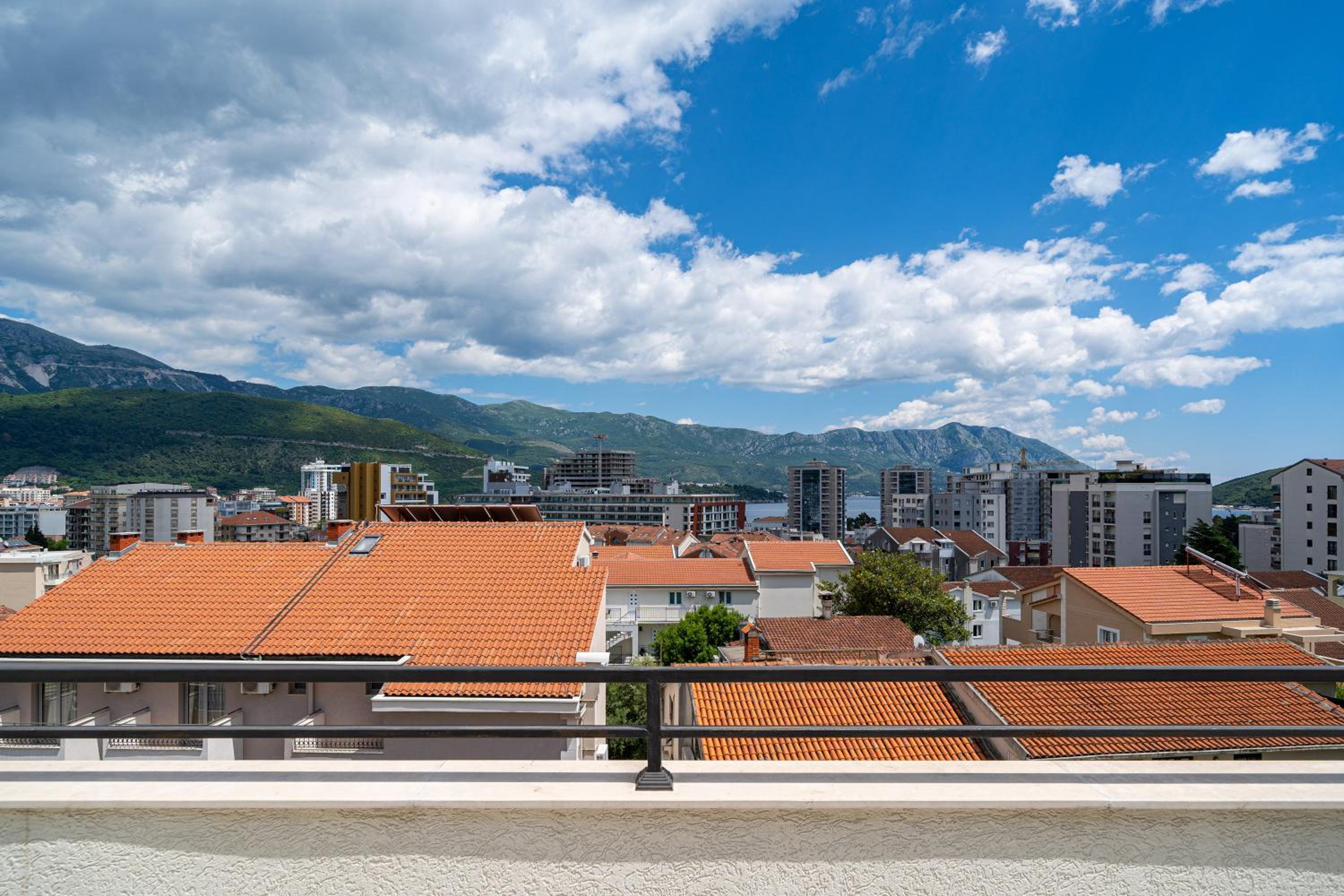 Apartment with Sea View photo 2