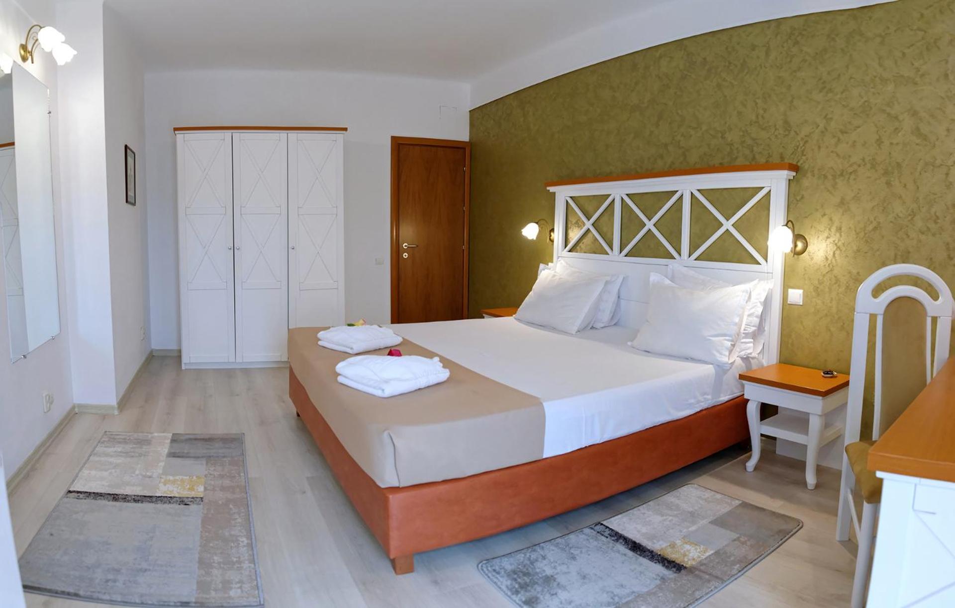 One Bedroom Suite  - Photo 4