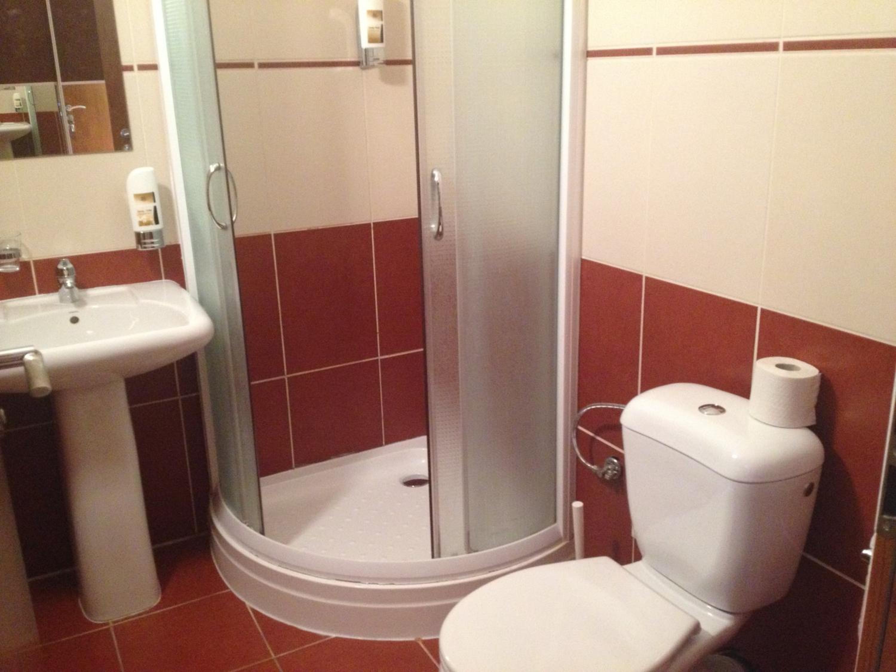 Twin Room - Photo 5
