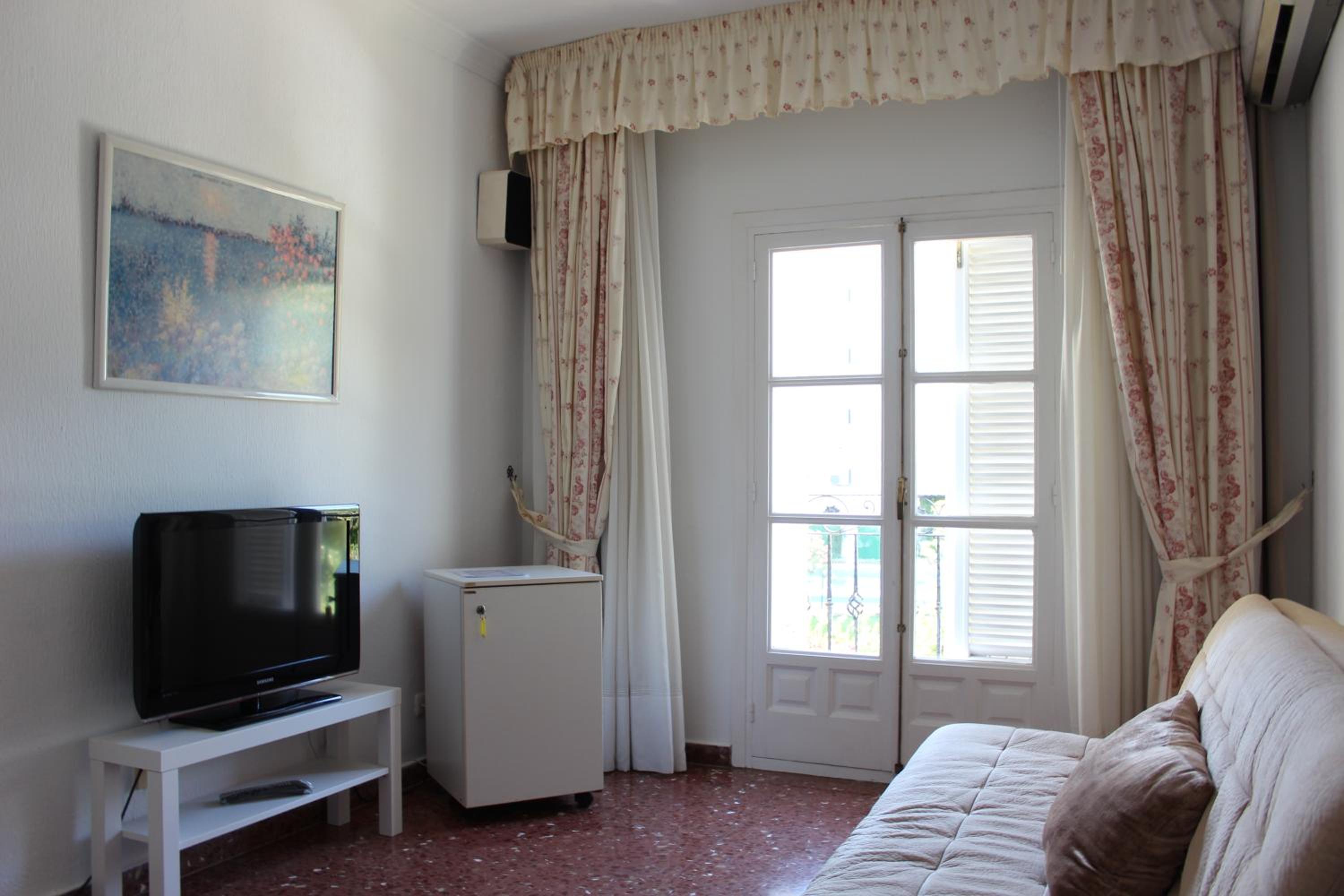 Double Room with Sitting Area photo 2