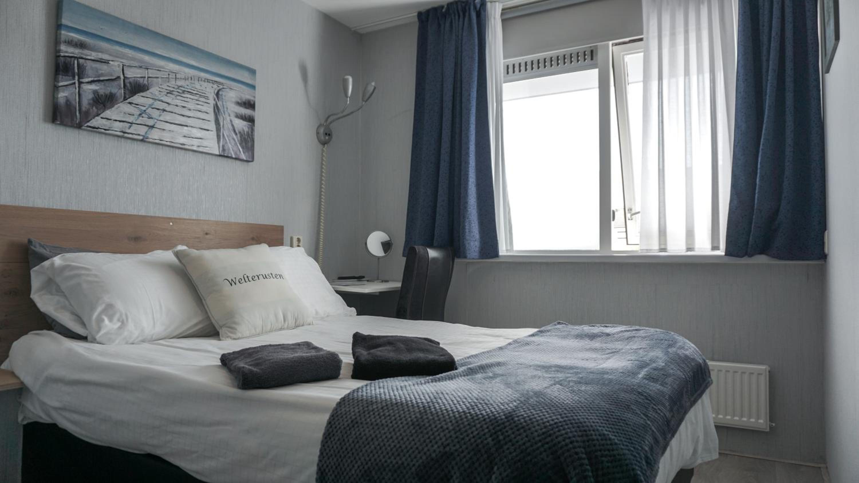 Small Double Room photo 1