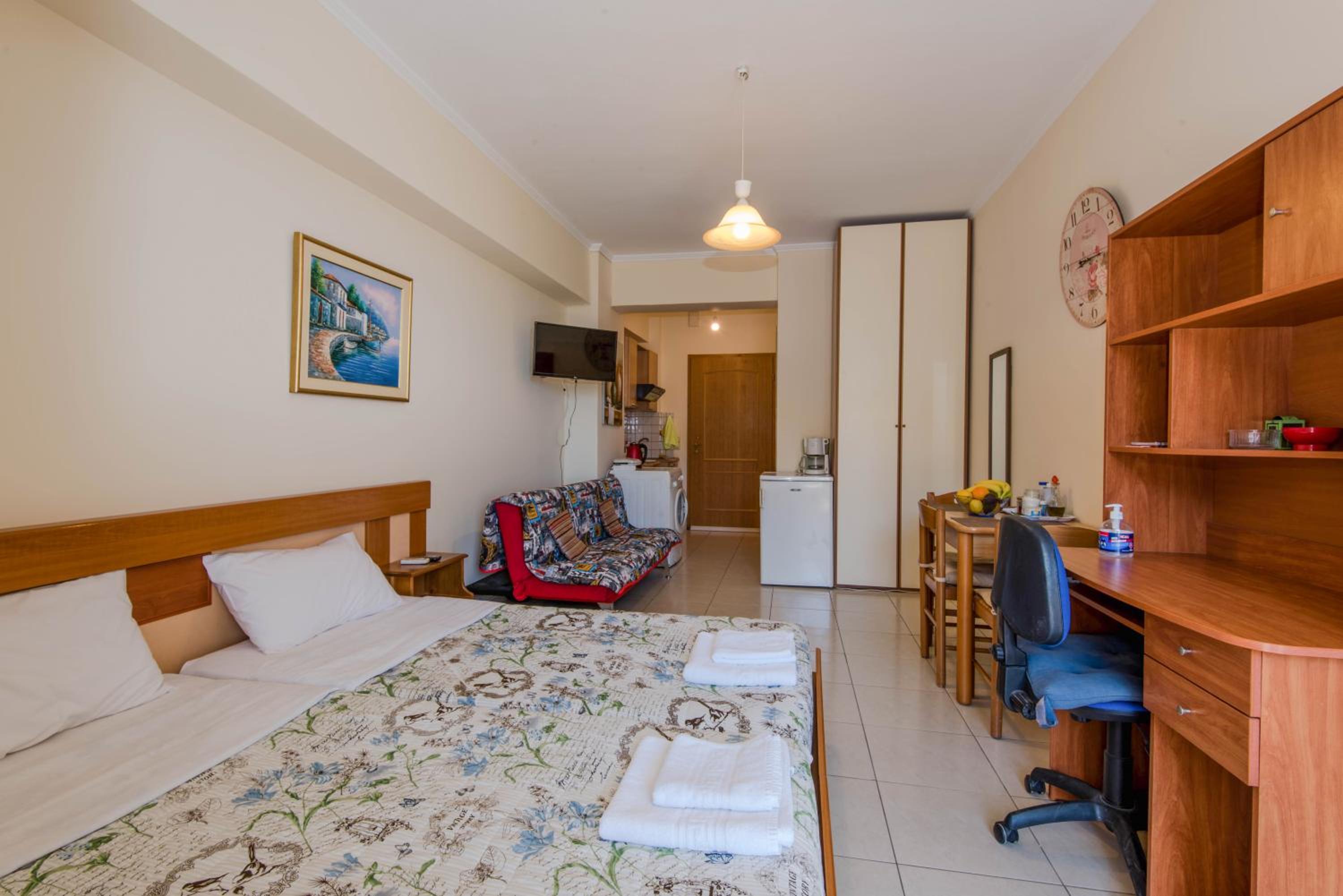 Studio Apartment