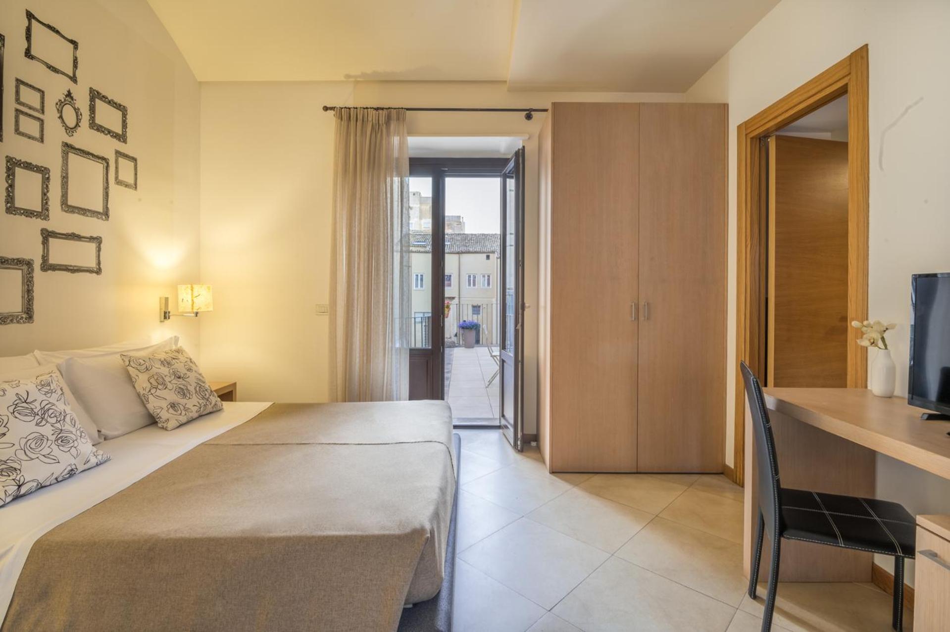 Superior Double Room - Photo 14
