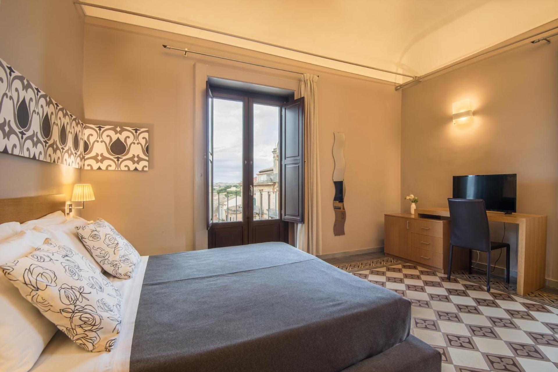 Superior Double Room - Photo 18