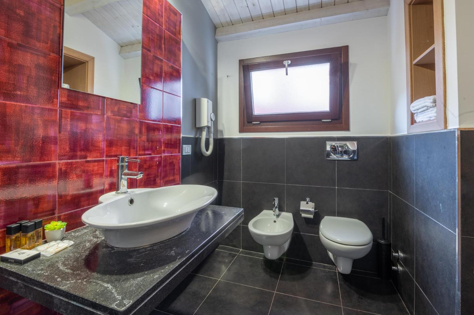 Superior Double Room - Photo 3