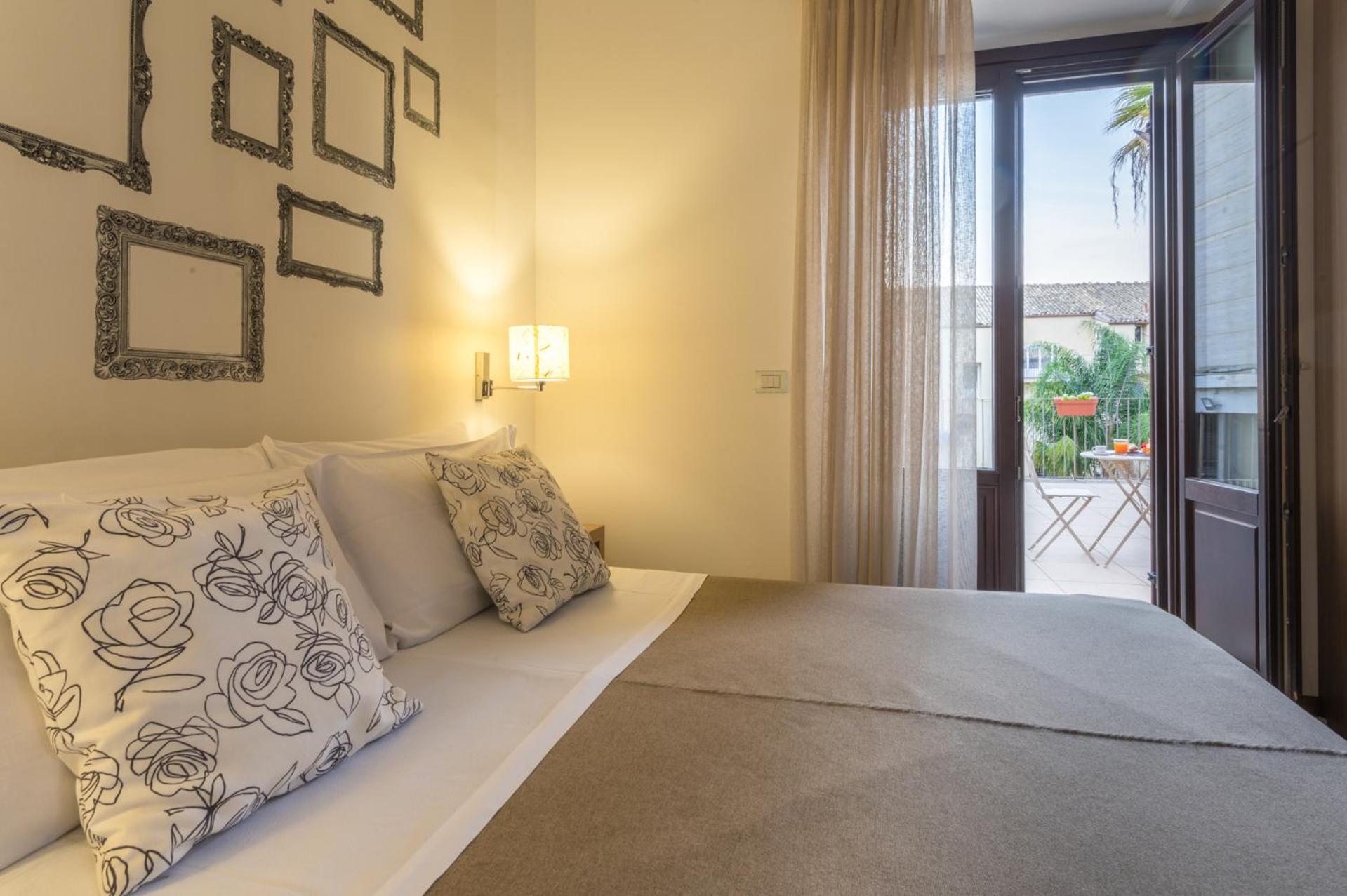Superior Double Room - Photo 25