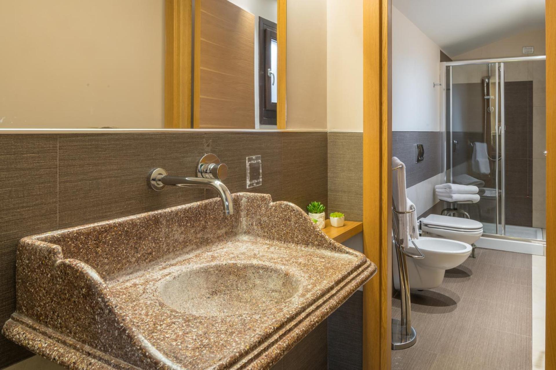 Superior Double Room - Photo 22