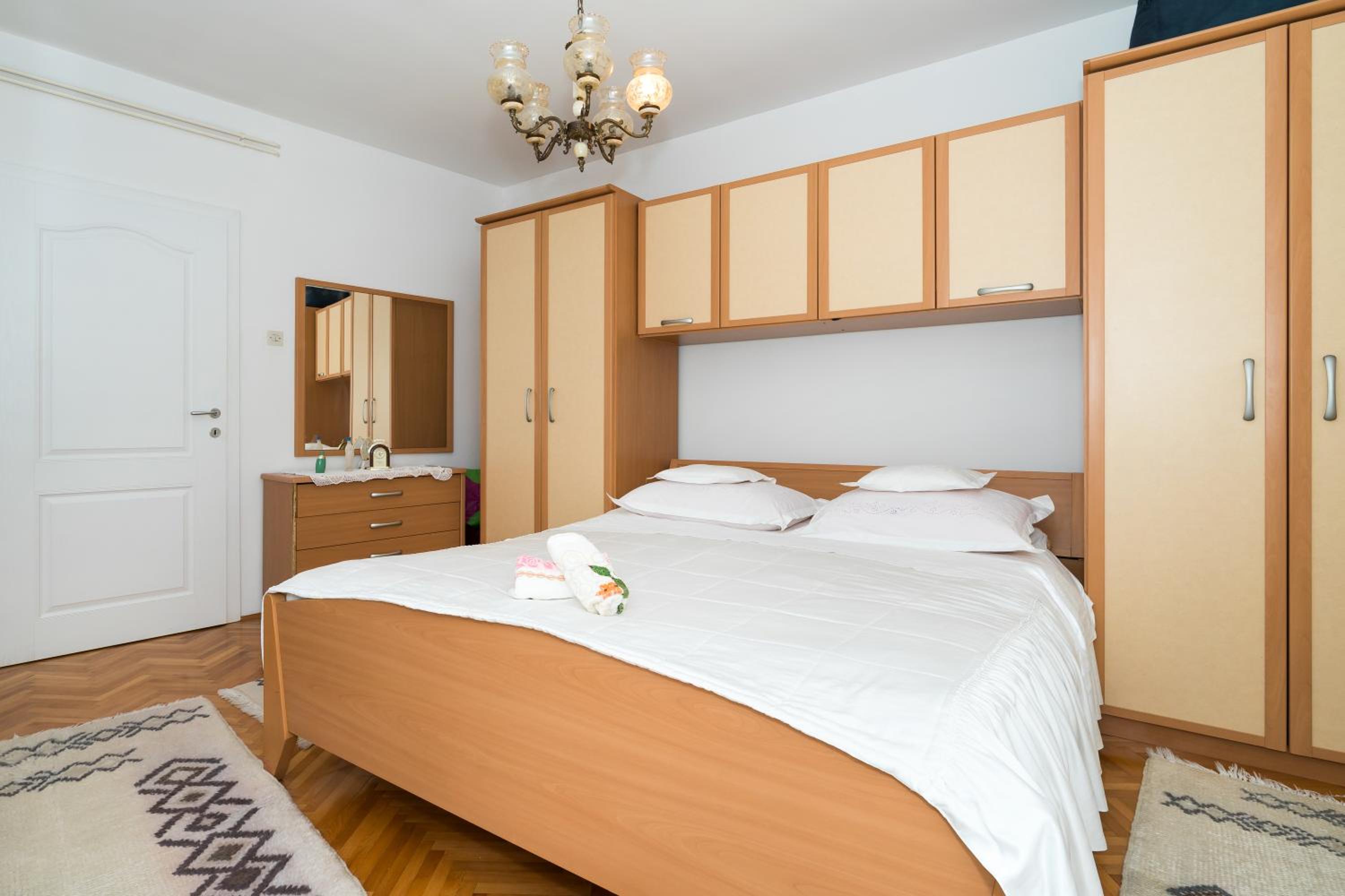 Apartment - Photo 10