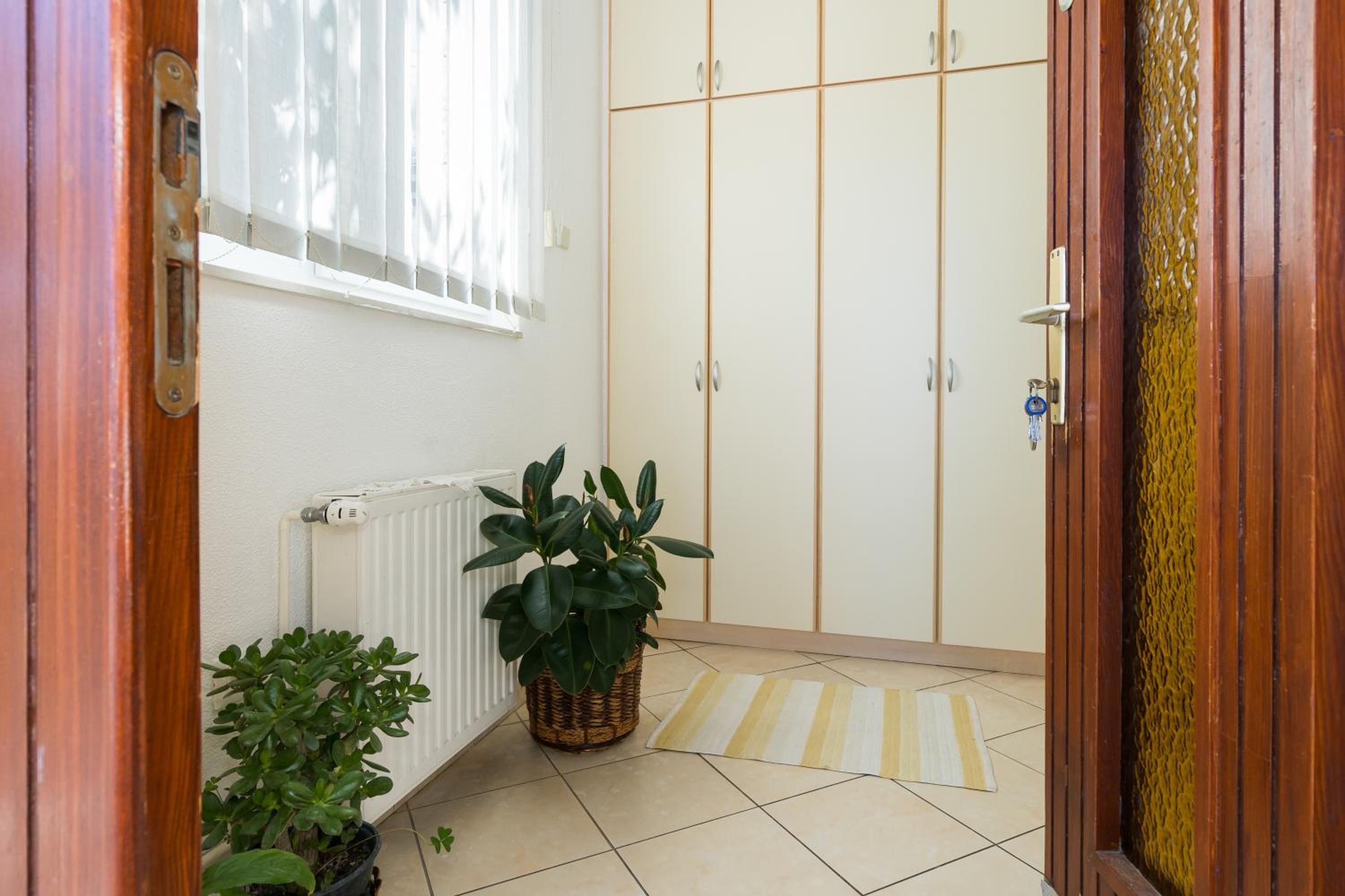 Apartment - Photo 18