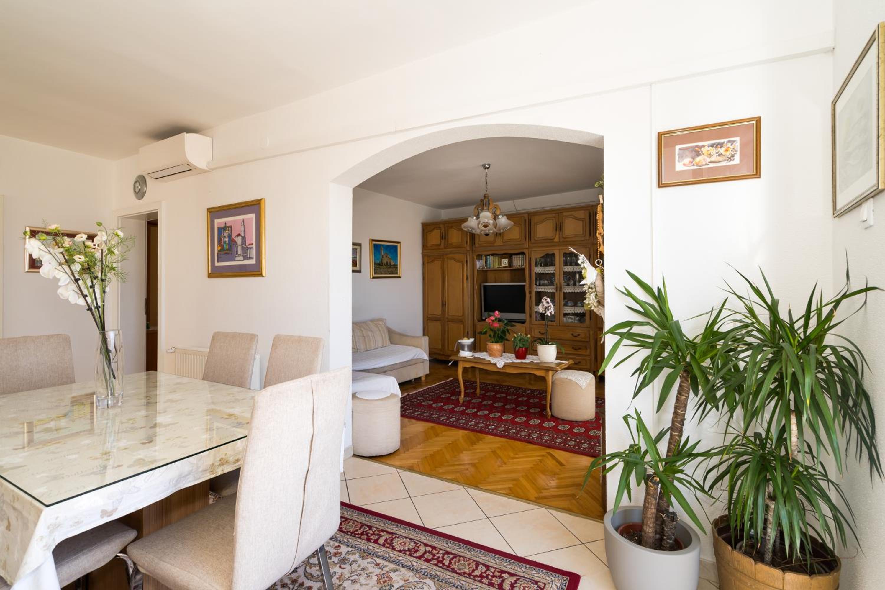 Apartment - Photo 19