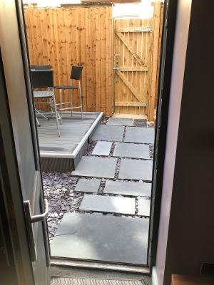 Apartment with Terrace - Photo 2