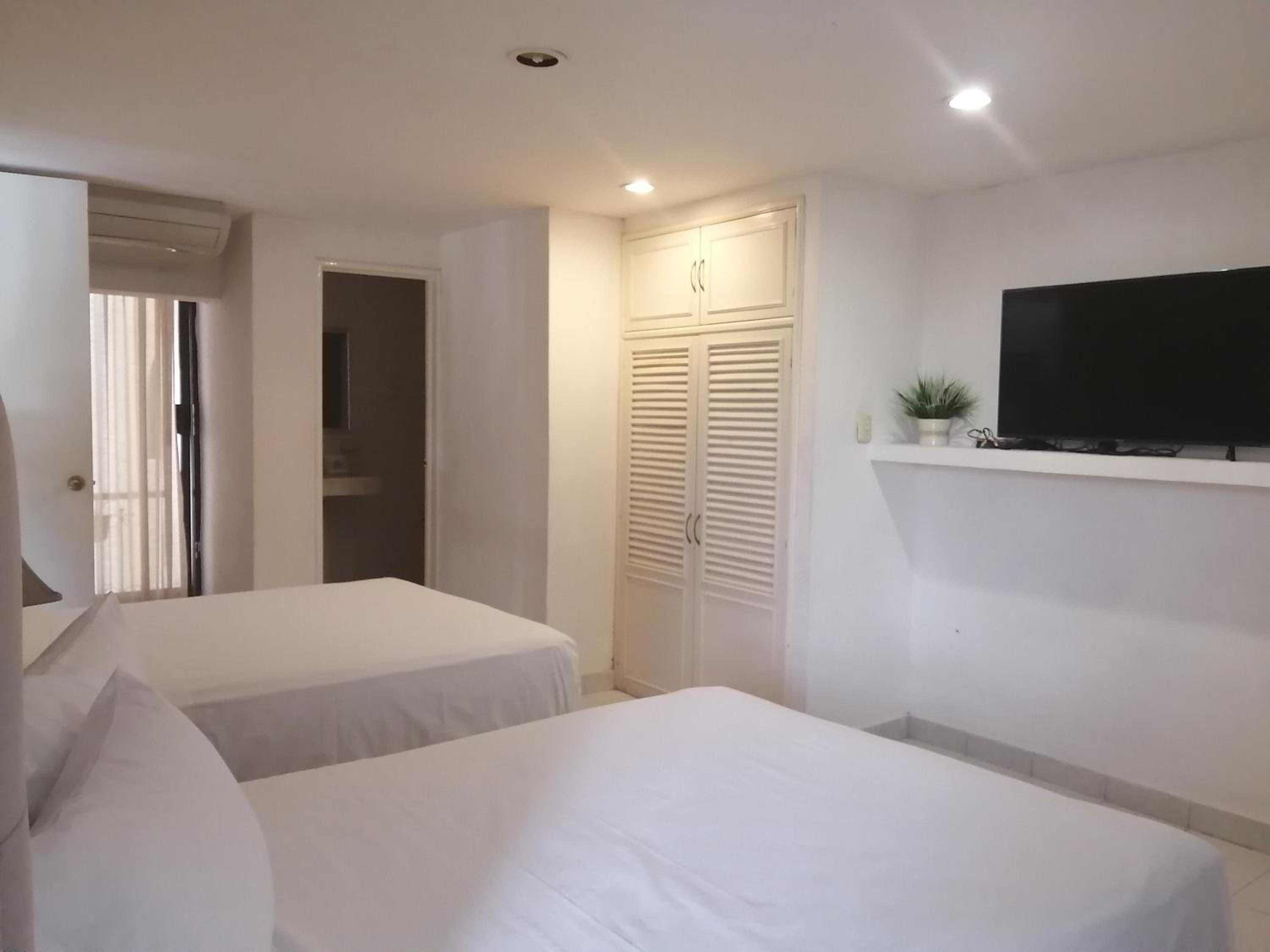 Suite with City View photo 2