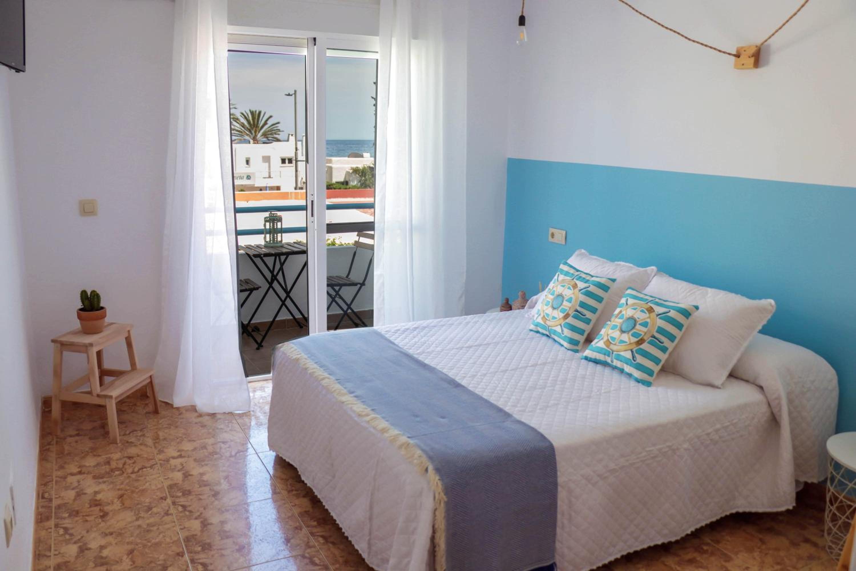 Double or Twin Room with Sea View photo 3