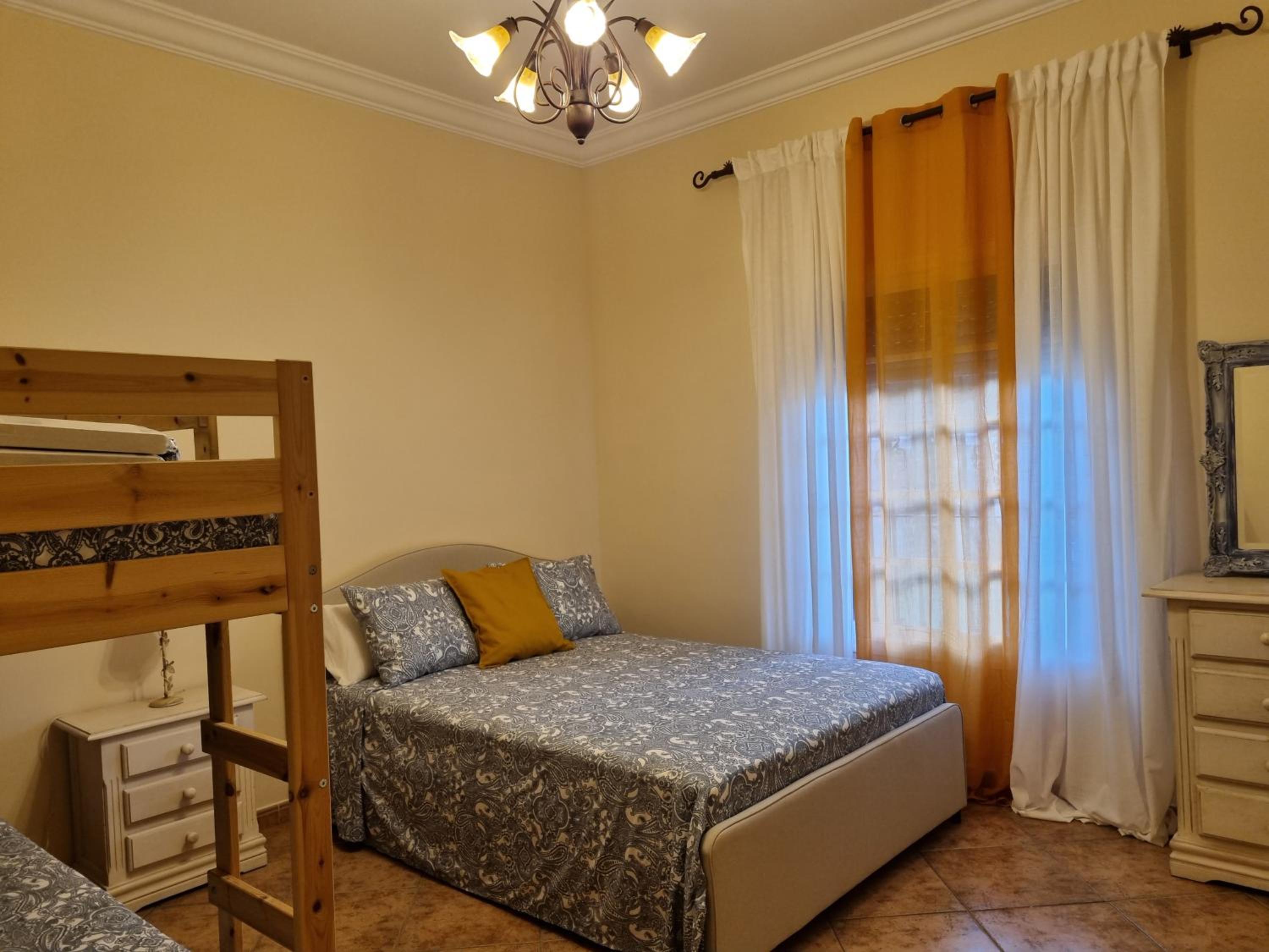 Villa de Tres Habitaciones