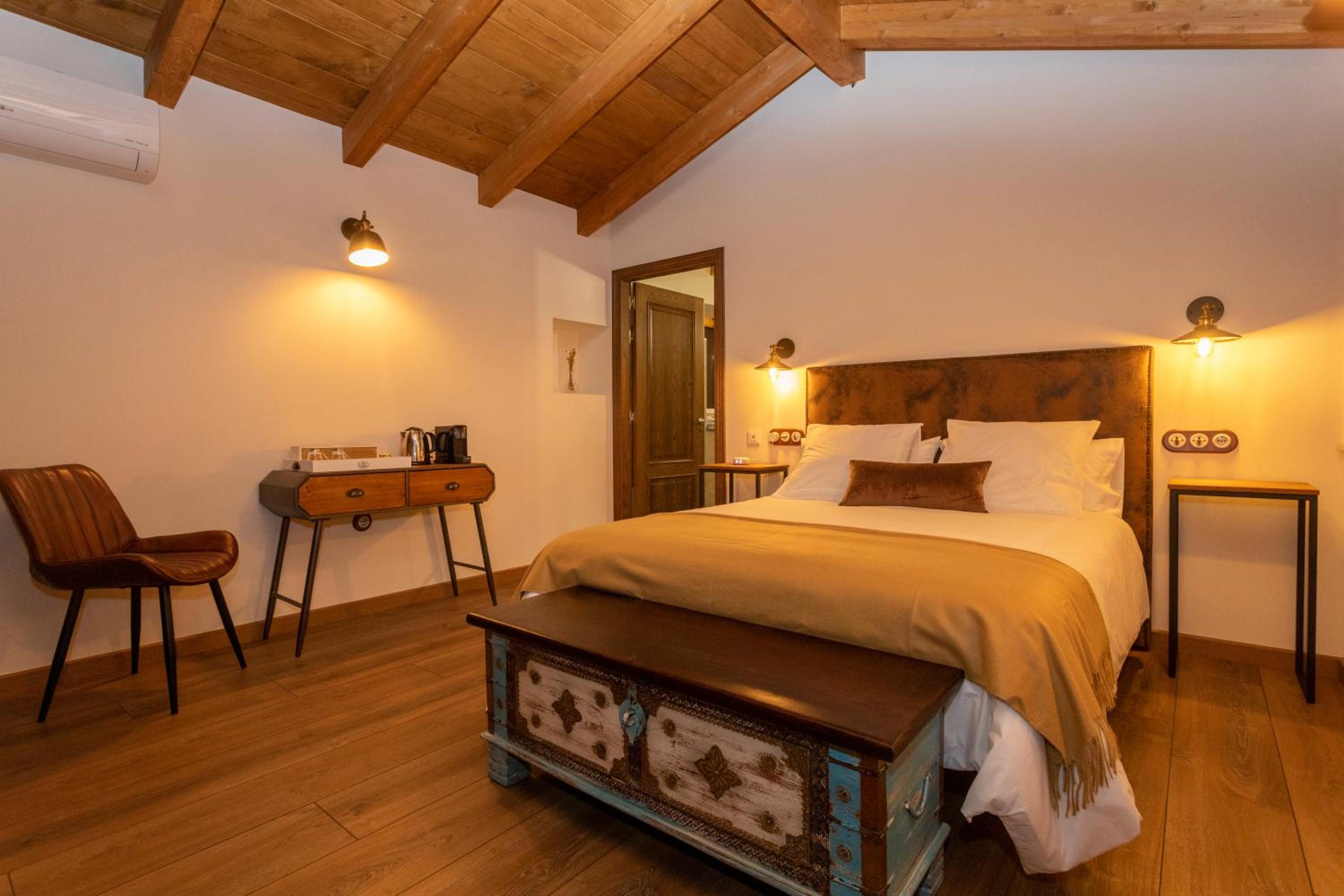 Habitación Estándar con Cama Queen