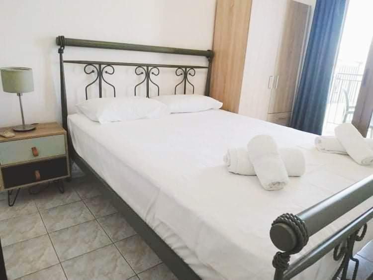 Apartment with Sea View (3 Adults)