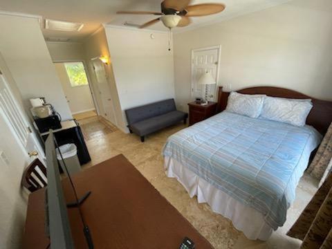 Deluxe Queen Room - Photo 1