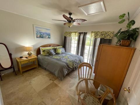 King Suite with Balcony photo 1