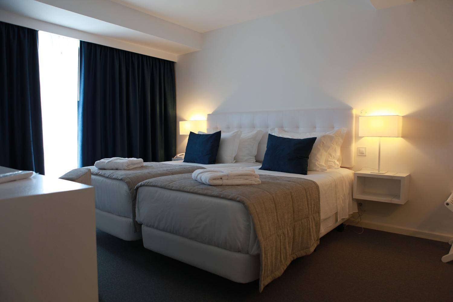 Double or Twin Room - Photo 4