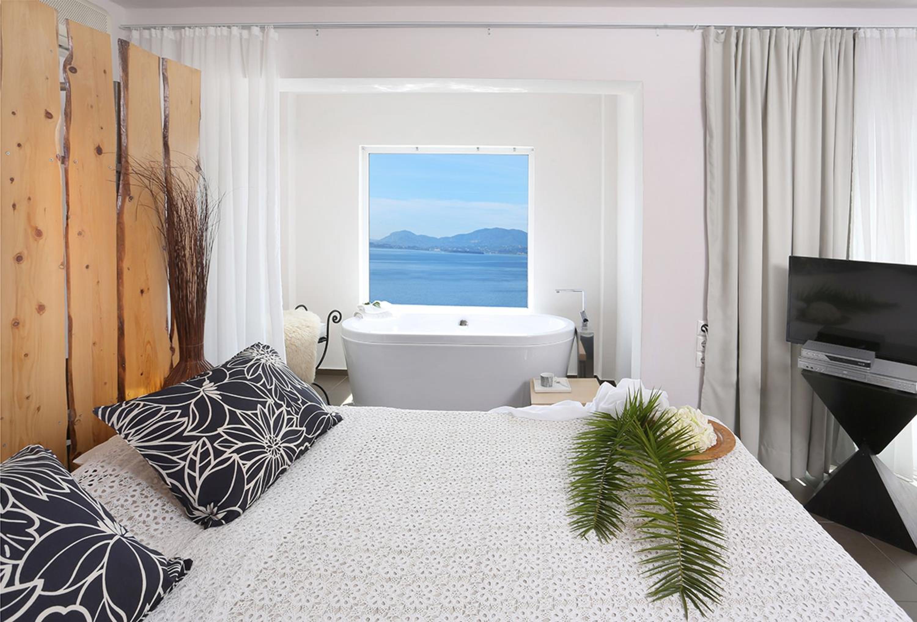 Superior Double or Twin Room with Sea View photo 2