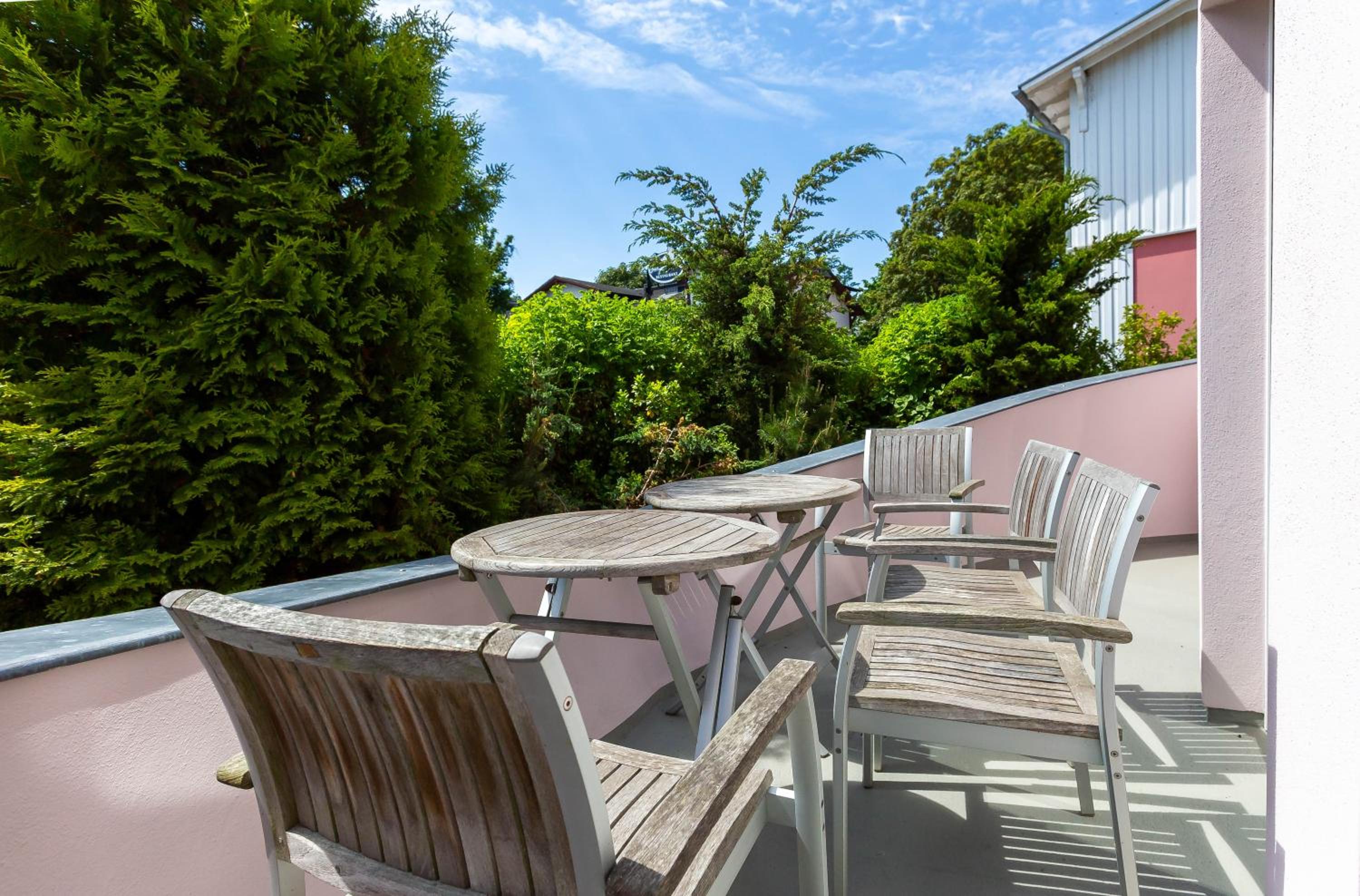 Apartment with Terrace photo 3