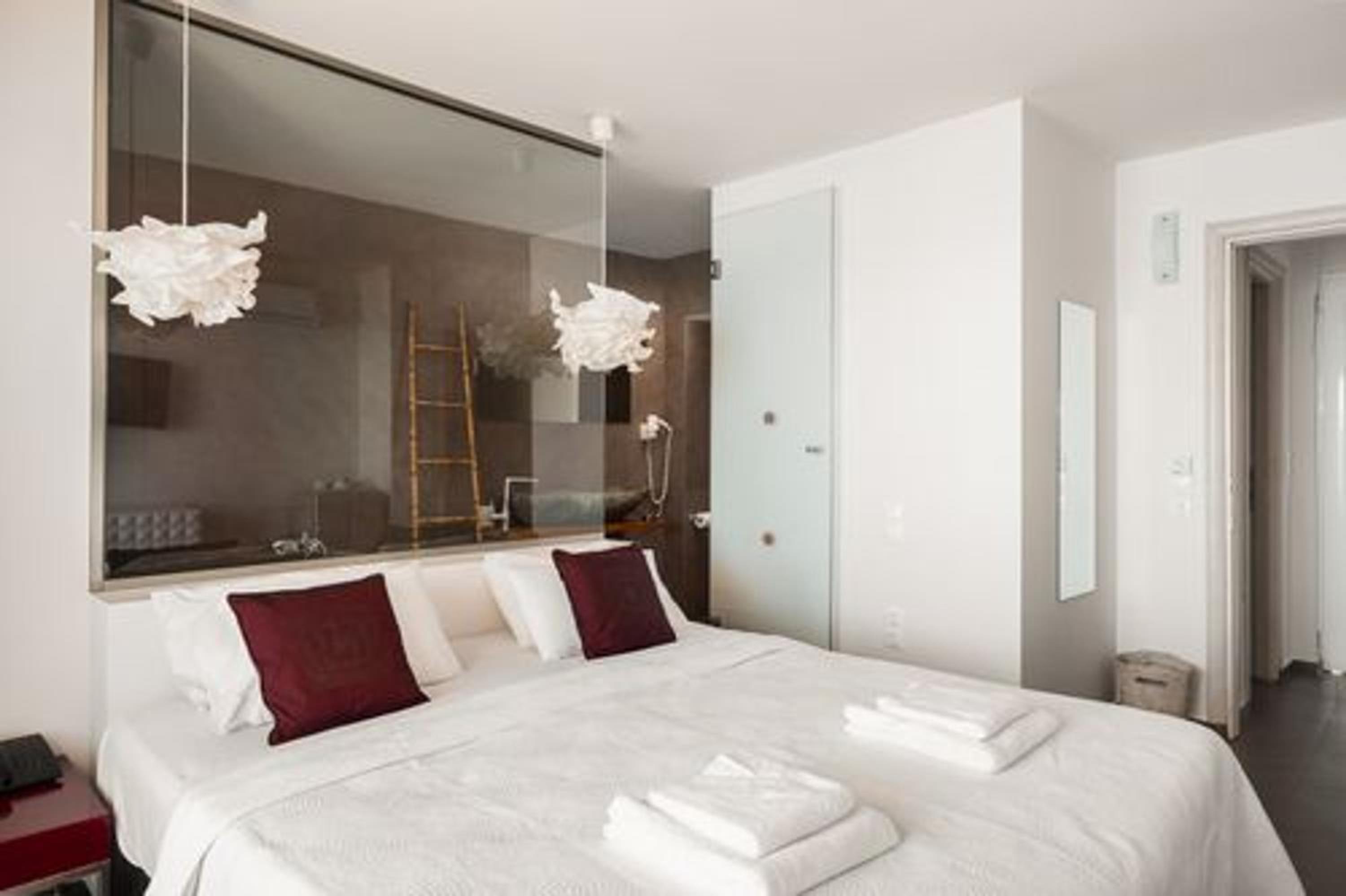 Superior Two-Bedroom Suite with Sea View photo 3