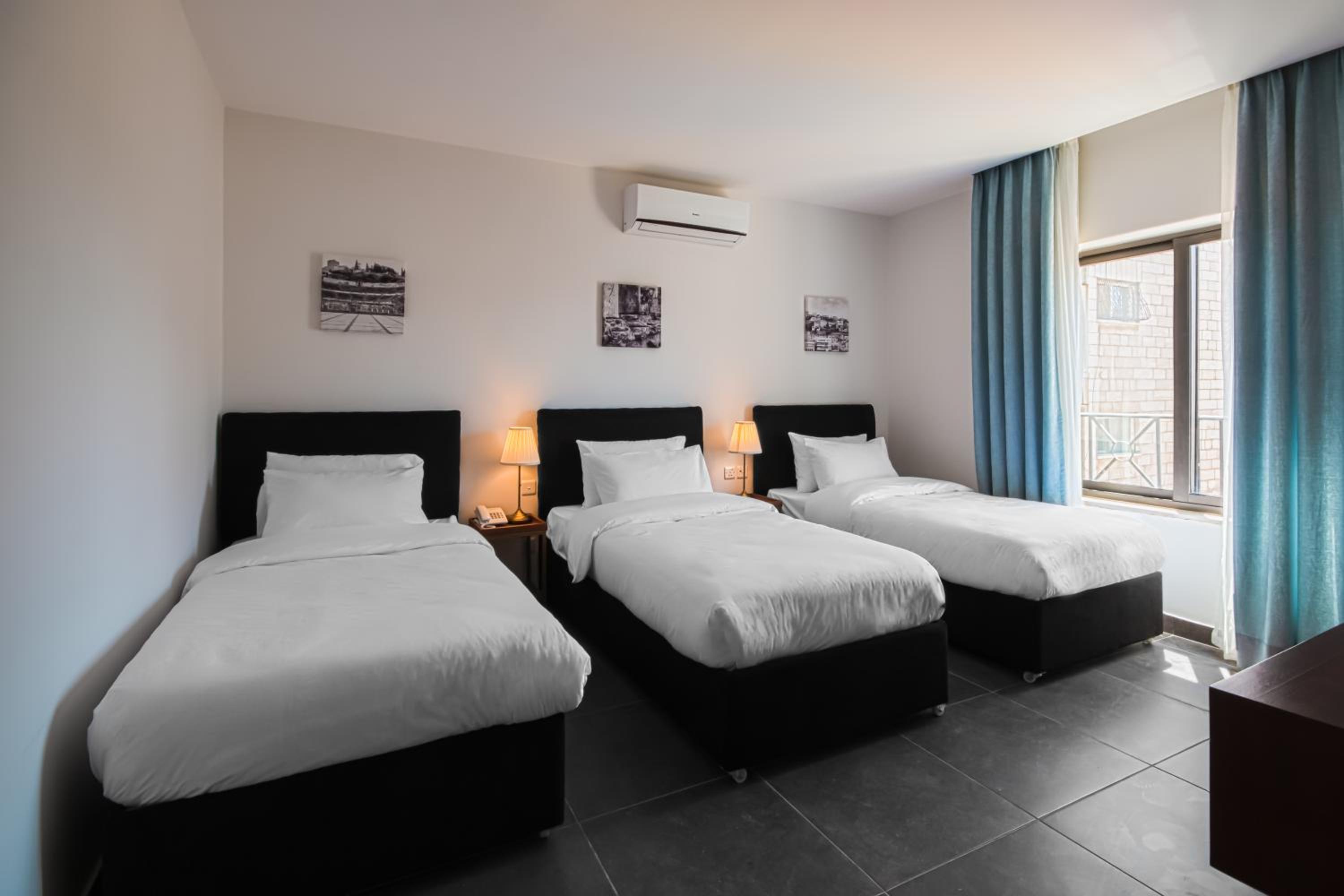 Deluxe Triple Room photo 1