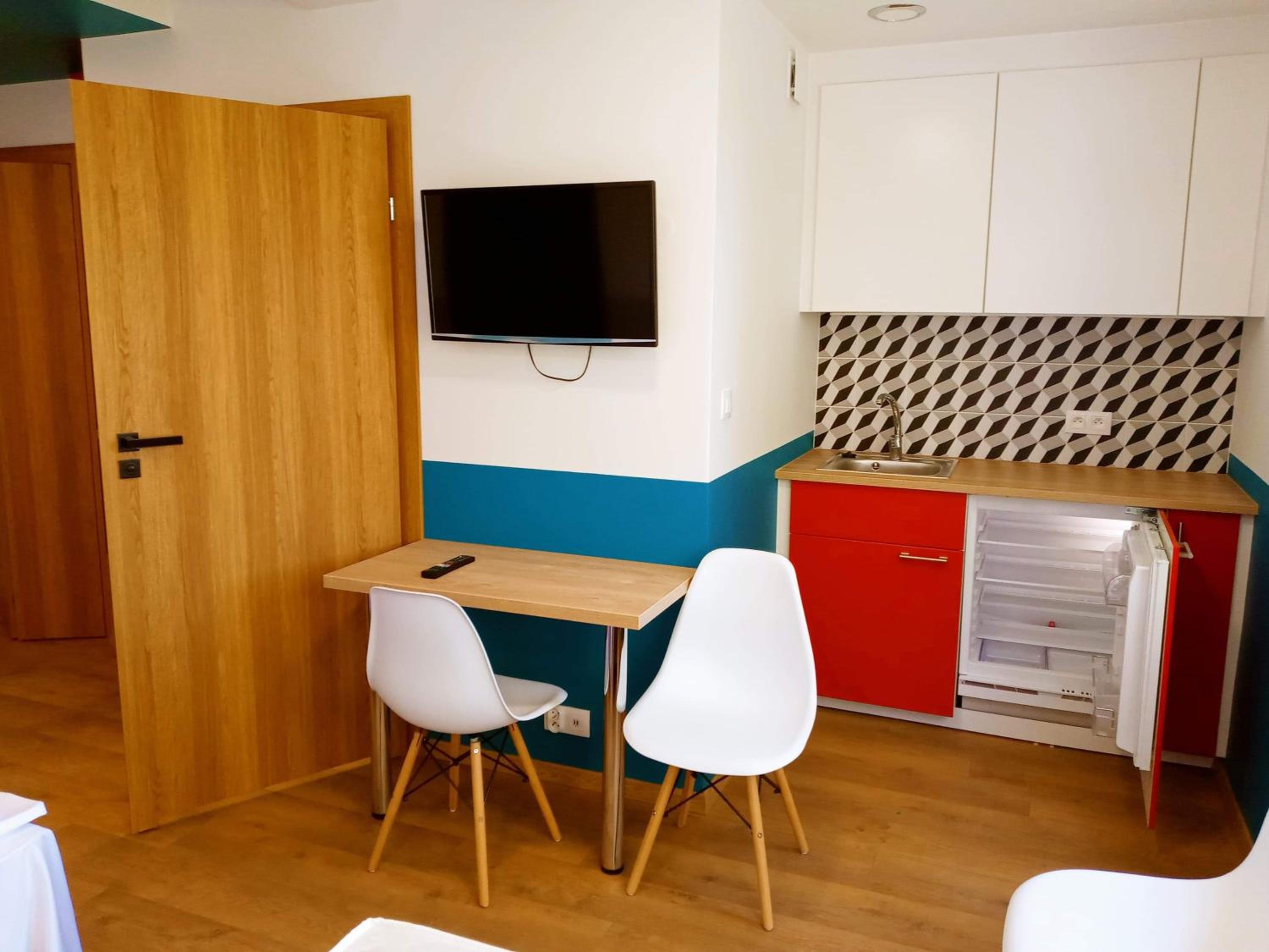 Double Room - Photo 6