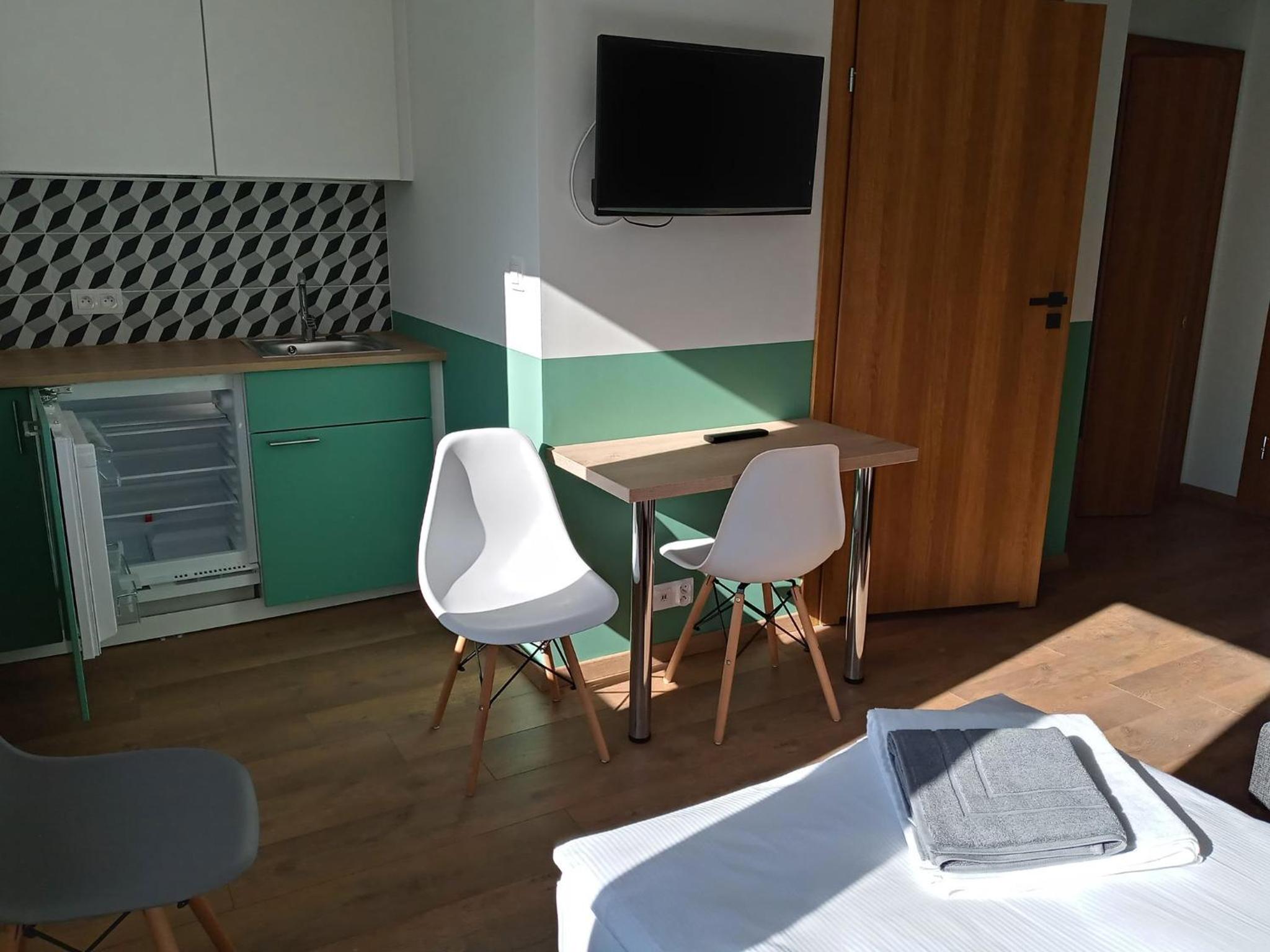 Double Room - Photo 5
